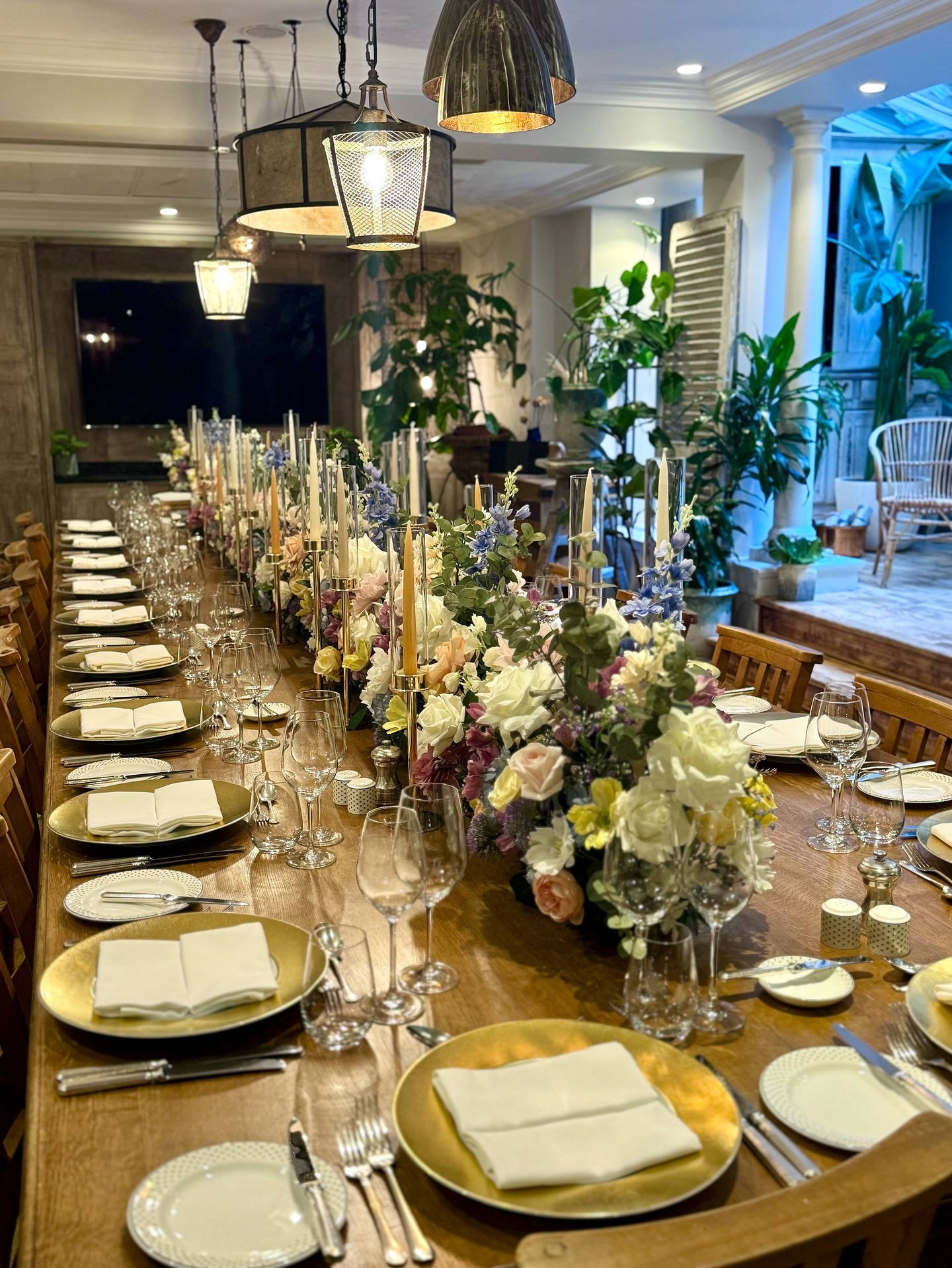The Conservatory Room @langham_london is a space that instantly feels special — light-filled, surrounded by greenery, and full of warmth ✨. It’s one of those rare rooms that feels both elegant and relaxed at the same time, making it perfect for private dining.
For this set up, we paired candlelight, and layers of luxe florals to complement the natural character of the room. By day, the space feels airy and uplifting; by night, it transforms into something more intimate and glowing 🌸🕯️.
If you’re searching for venues with private dining rooms, we’ve tagged some of our favourites on our homepage www.cushte.com.
The Langham’s conservatory is perfect if you are getting married at Marylebone town hall.
Where did you celebrate your civil wedding?
#LanghamHotel #PrivateDiningLondon #TablescapeDesign #EventStyling #LuxuryTablescape #CushteLondon #ConservatoryDining #WeddingInspo #LuxuryEvents #cushtedetails