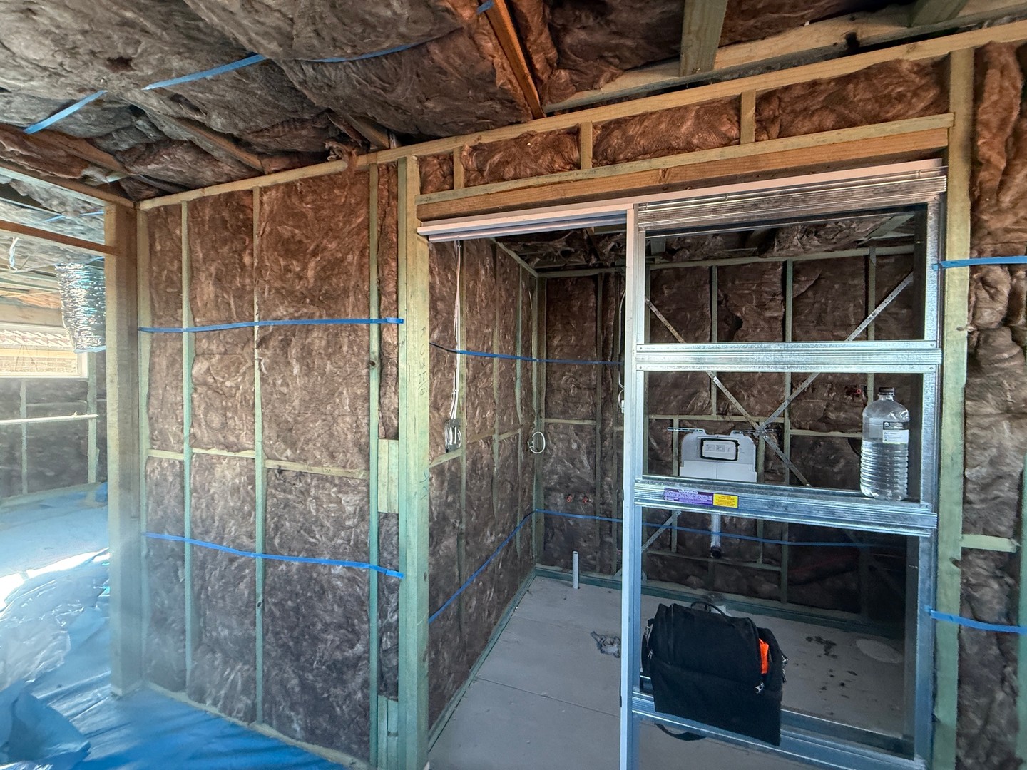 At Sydney Insulation, we know your time is money. That’s why we’re all about getting the job done fast, with top-notch quality every single time. From new builds to renovations, our team moves quickly without ever cutting corners. Keeping your project on schedule and your clients happy.
We’re experts in installing insulation that ticks all the boxes for energy efficiency and compliance, so you can rest easy knowing your build is done right. Plus, we’re reliable, easy to work with, and always ready to support your site needs.
If you want insulation that’s fast, efficient, and hassle-free, Brisbane Insulation is your go-to. Let’s build better, together.
📞 (02) 7233 1266
📧 info@sydneyinsulation.com.au
#EnergyEfficiencyGroup #InsulationSydney #InsulationSupply #BuildersChoice #KnaufEarthwool #Insulation #InsulationInstallation #CeilingInsulation #Knauf #KnaufInsulation #CavityWallInsulation #CavityWall #Supafil #EnergyEfficiency #HomeInsulation #SydneyInsulation #HeatPump