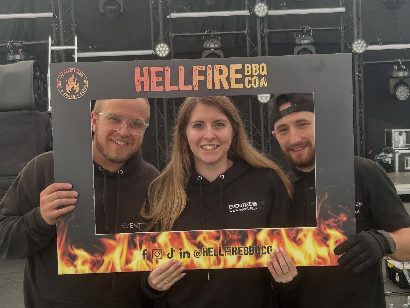 🔥 Hellfire BBQ brought the heat at Friday Night’s Comedy Night at @wycombe_warriors !
What an unforgettable evening full of laughs, good food, and great company.
Thanks to everyone who came out and made it such a fun night! 🙌🎤🍔
With the great team @eventize.uk bring everything to life with their amazing work
#ComedyNightVibes #HellfireBBQ #HighWycombeEvents #BBQAndLaughs #FridayNightFun #bbq