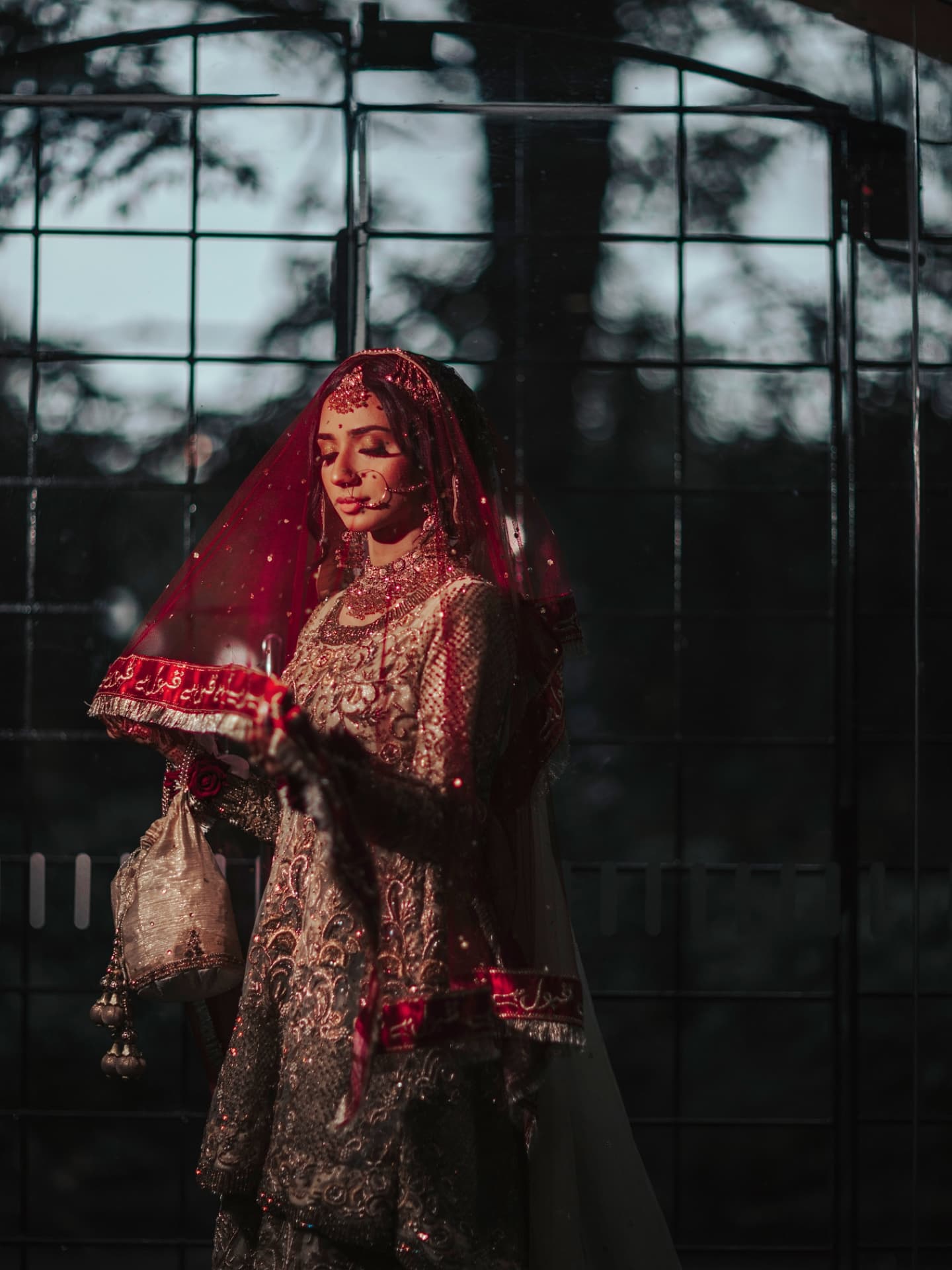 قَبِلتُ النِّكَاحَ
Congratulations to Sophia & Shaan
May Allah swt bestow his blessings upon you.
Wishing you both a beautiful journey Aameen
Photography @creativecapturesuk
Cinematography @creativecapturesuk
Hair and Makeup @farhanaslam.mua
#photography #2025 #weddingmakeup #wedding #weddinginspiration #couple #couplegoals
#photography #weddingphotography #bride #groom #pakistanifashion #mehndi #jewelry #cine #cinematography #weddings #nikkah #bridalmakeup
#bridestory #groomsmen