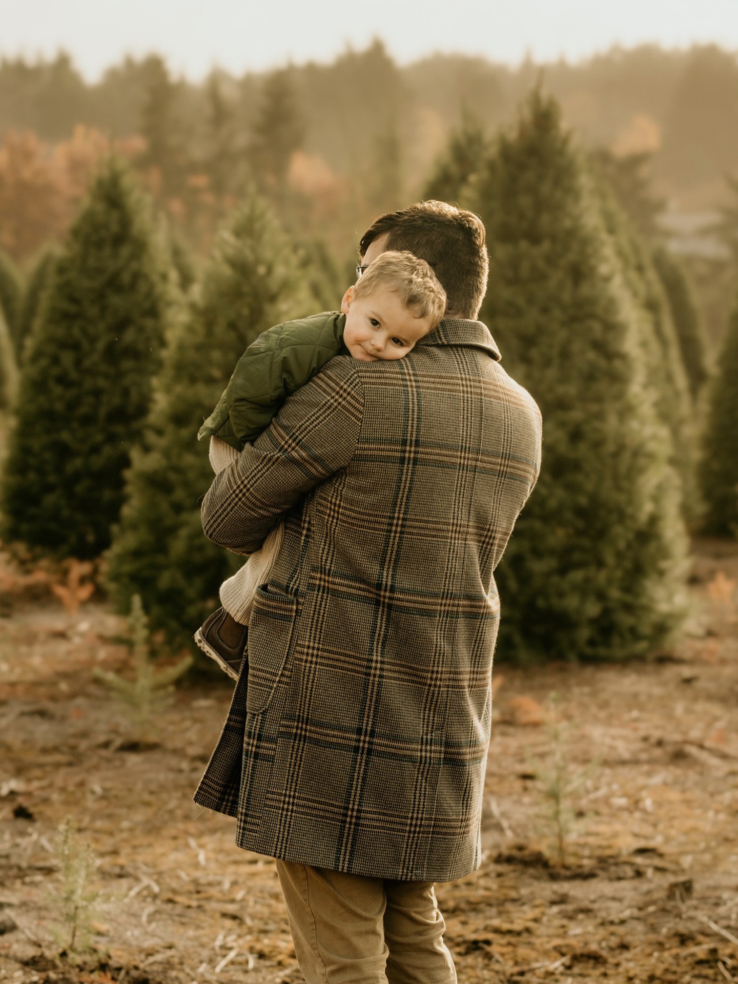 Long time, no post 🫶🏼
✨A Little Holiday Update✨
This year has been such a whirlwind, and I’m beyond grateful for all of the wonderful clients and families I’ve had the honor of photographing over the year ❤️
With that said, I want to share that I will not be offering Christmas Mini Sessions this holiday season. As much as I adore capturing your joyful holiday moments year after year, I’m taking this season to slow down a bit, rest, and refresh!
I’ll truly miss seeing all of your smiling faces, but I know this pause will allow me to come back refreshed and even more inspired in the year ahead 📸
Wishing you and your families a holiday season filled with warmth, laughter, and connection🎄❤️