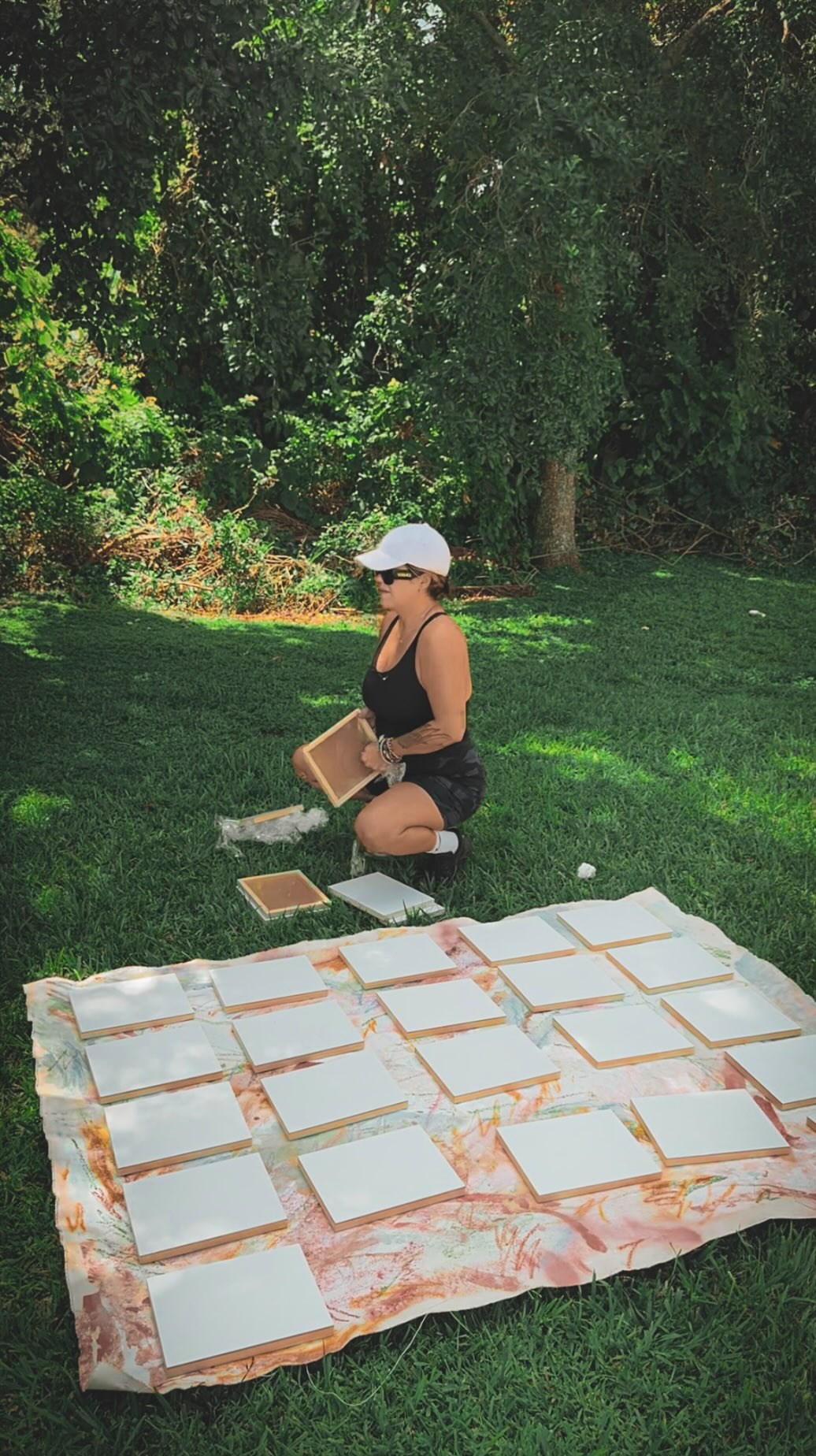 In life, I’ve learned that the best outcomes come from listening to that quiet inner yes.
Big canvases, big choices, same truth: instinct always leads the way.
Large-scale art for the spaces where people come alive. 🎨✨
#LargeScaleArt #HospitalityDesign