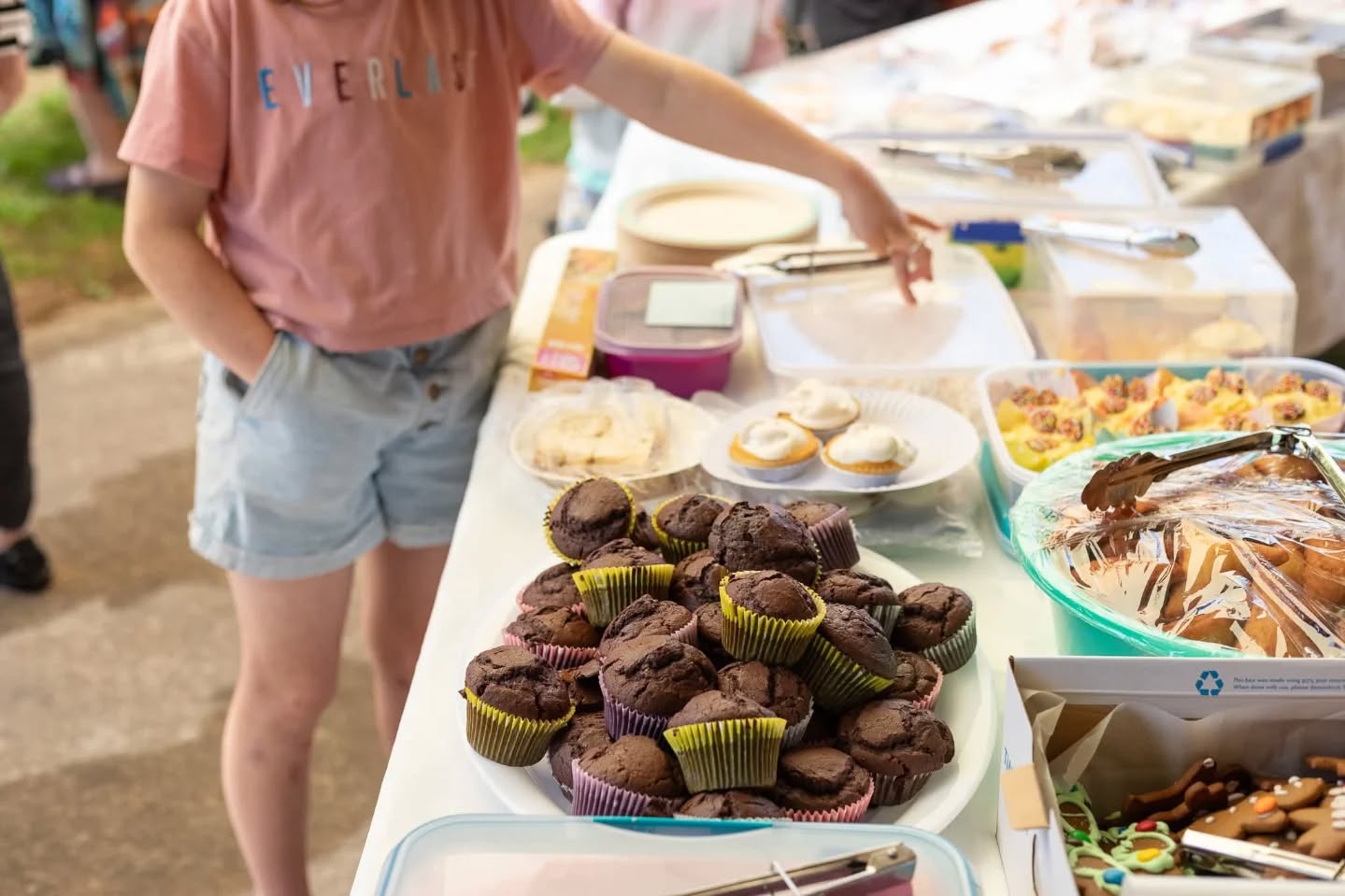 Come one, come all to our Sunday morning Bake Sale!! We're raising money to get everybody to KYCK in two weeks and it's gonna be sweet!! Come to South Wagga Anglican Church Turvey Park at 10am to be part of the sale team, or from 11am to purchase some tasty treats and support our youth!! 🍪🍰🧁☕