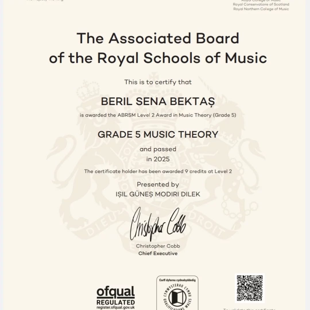 Öğrencimiz Beril Sena Bektaş, 5.aşama teorı sınavını başarı ile geçmiştir. Kendısini tebrık edıyor🙏🏻başarılarının devamını dılıyoruz🎉🎊🌺