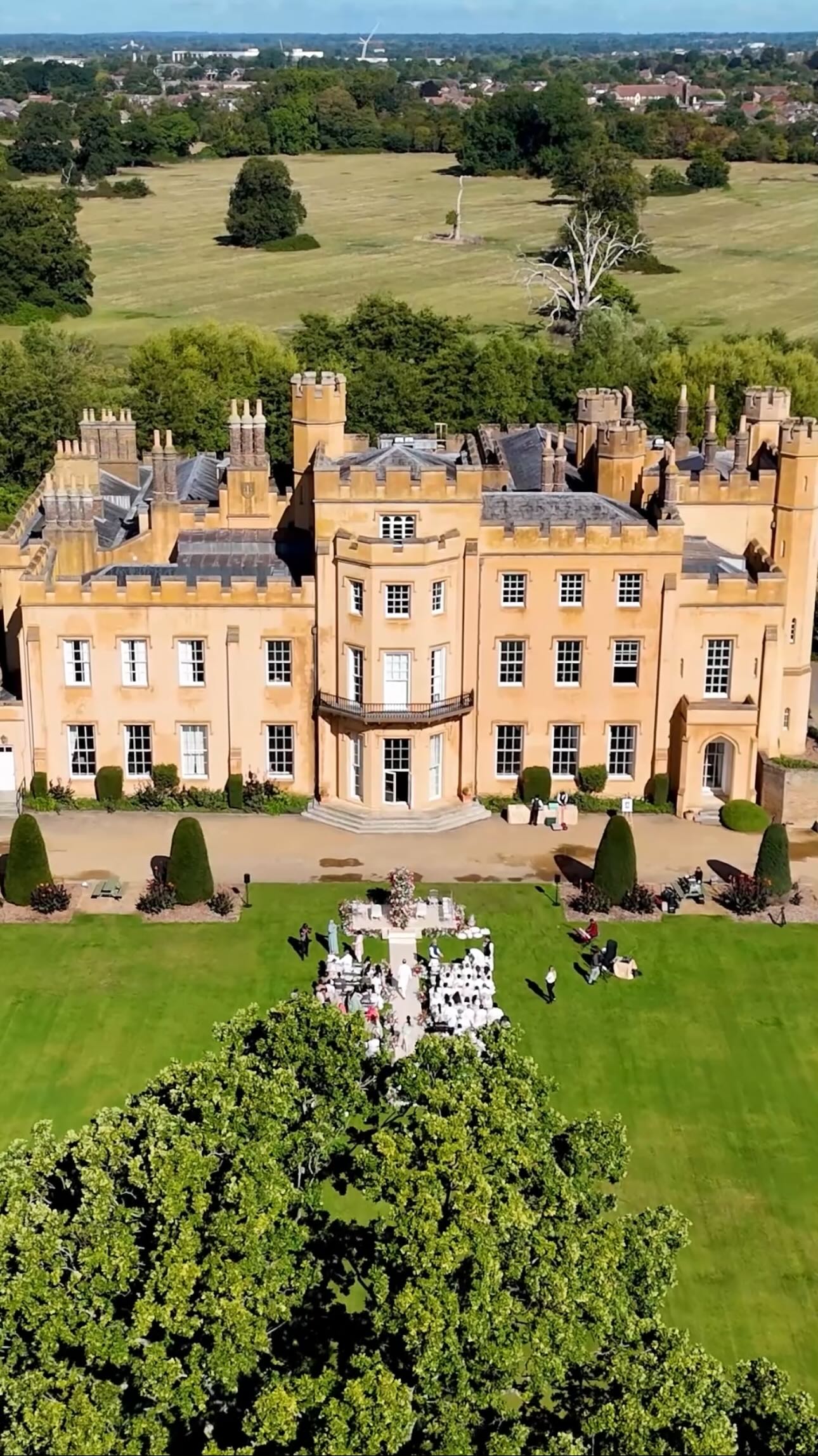 Two hearts, one journey✨
A perfect reflection of @_tanya.h & @humzaalam and their beautiful journey made magical at @dittonmanor
Along side
Videography - @epic.media
Photography - @eyejogia_photo_cinema
Make up - @beauty.by.laraib
Decor - @easterntouch
Caterer - @ragasaan
Mehndi - @laraib_mehndi_makeup