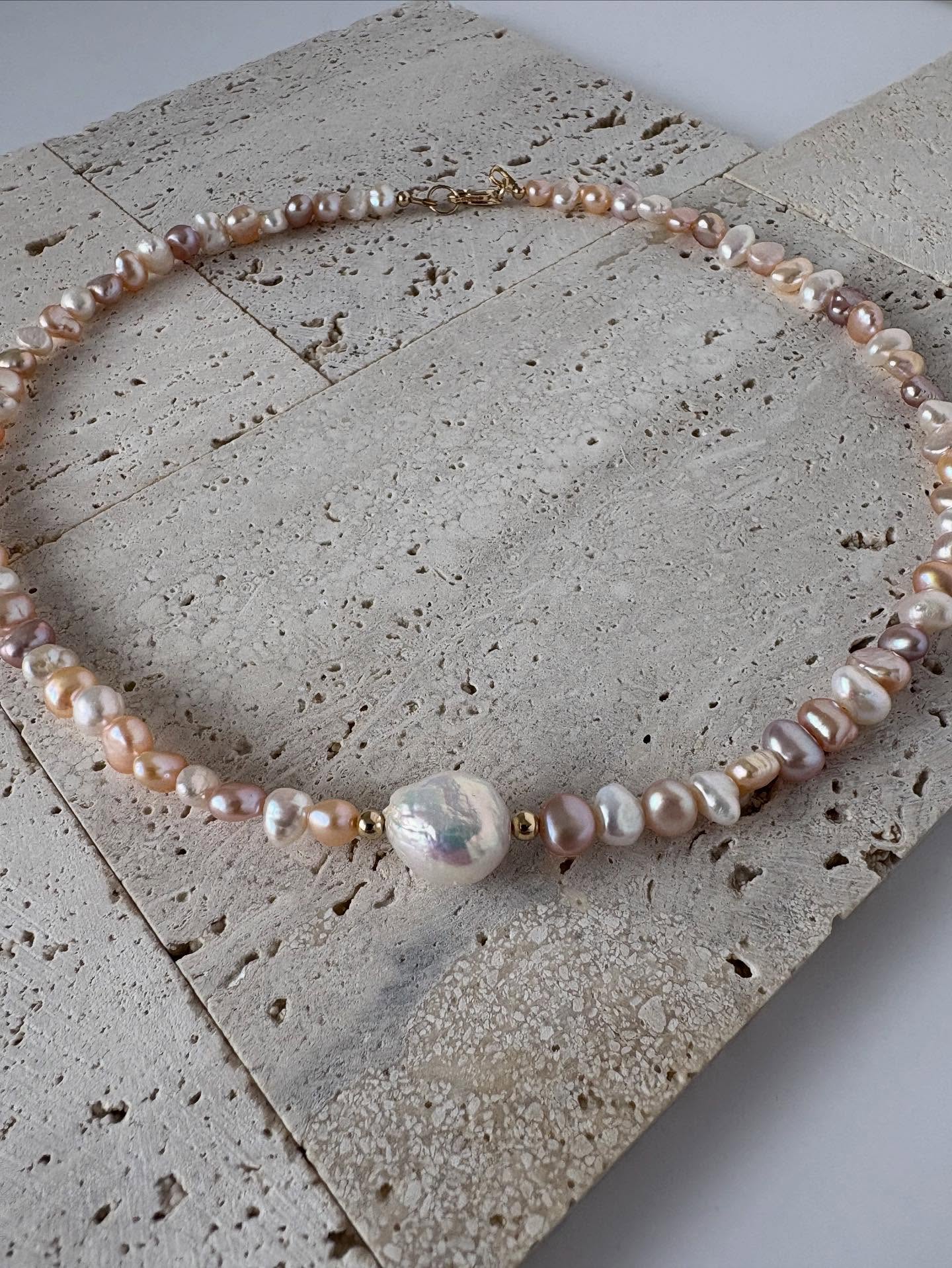 New multicolour pearl necklace - sister version 🤍
I have been working on a little update - just a subtle touch but it transforms the vibe of the design!
The new version still carries the elegance you love❤️❤️❤️
I hope you love it as much as I do🥹✨