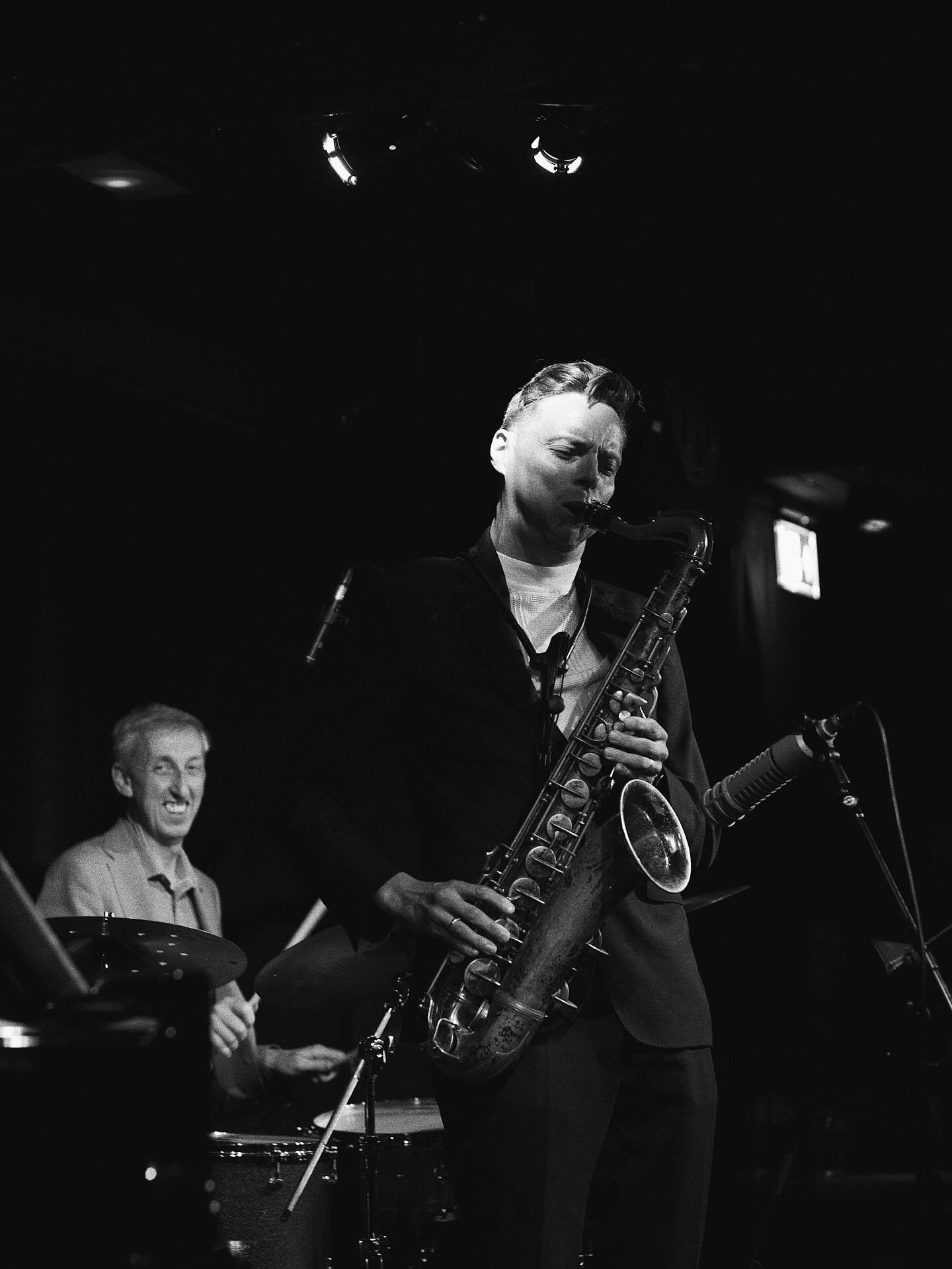 !NEW SINGLE!
Third single from my latest album Lifeline! is out today for your streaming pleasure. This track is written for my beautiful boy Forrest.
.
Some gigs this week:
Monday @ignitionbrewery Big Band
Tuesday @fleetjazzclub
Wednesday Wolseley
Thursday @manalaafterworkjazz Helsinki
Saturday @bombayclubtallinn Tallinn