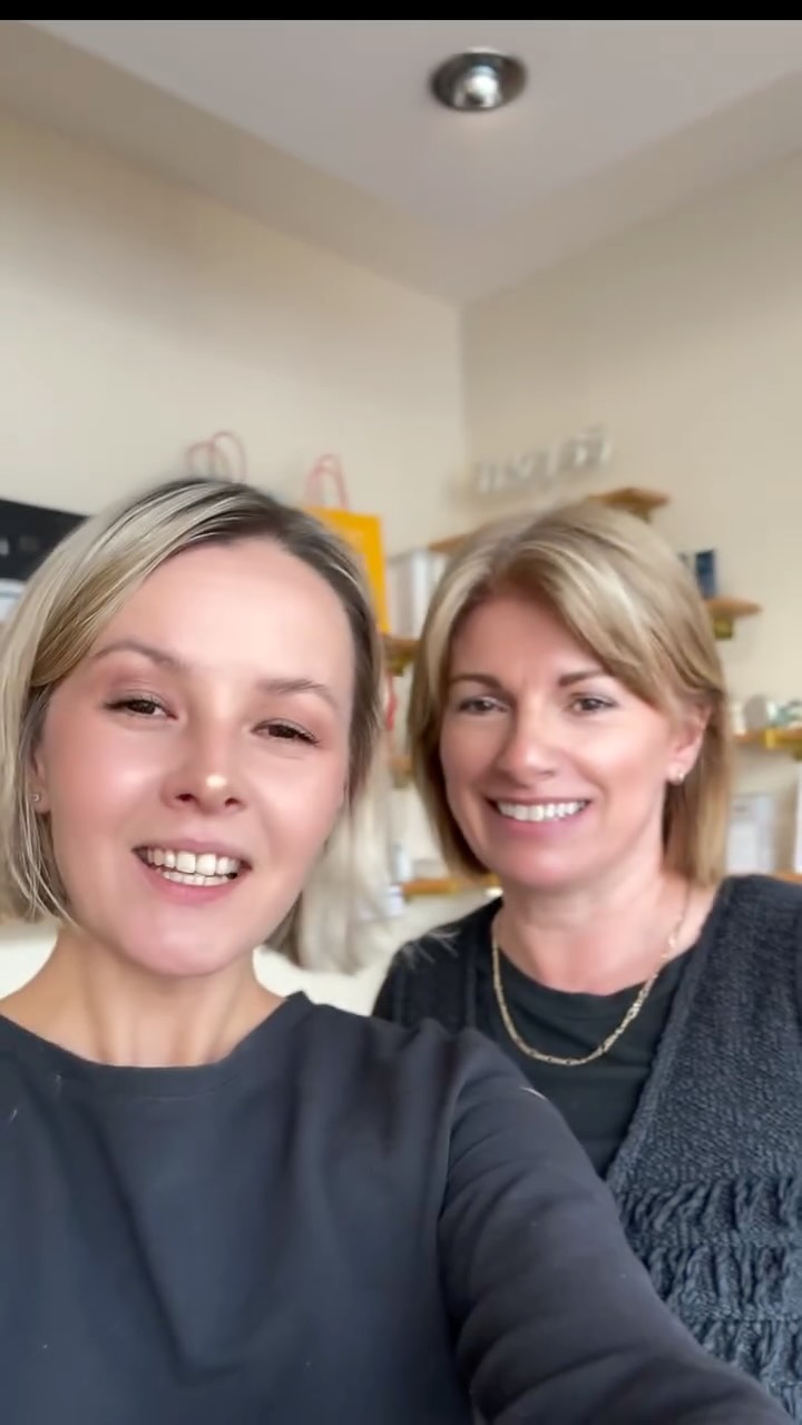 Say hello to Karen 👋✨We’re so happy to welcome her as the newest member of the LaBoheme Hub team! 🖤She’s starting her journey with us as a hairdresser, and in this reel you’ll see her working on her very first service here—a nourishing keratin repair treatment. 💇♀️Make sure to give her a warm welcome in the comments 🥰#LaBohemeHub #NewTeamMember #HairdresserLife #KeratinRepair #lisburn