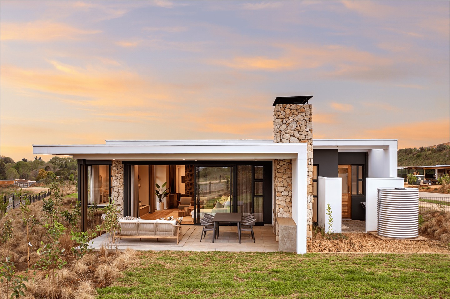 Easy-Going, Easy-Living ✨
The Avenues Estate blends Hilton’s natural beauty with modern comfort, creating a community where neighbours become friends and every day feels like home.
📖 Featured in this month’s issue of The Estate Magazine! Find us on Page 20 - link in bio 🔗
#EstateLiving #MidlandsLifestyle #HiltonHomes #FamiliesInHilton #InvestInProperty #RetirementLiving #DreamHome #SecureLiving #FutureValue