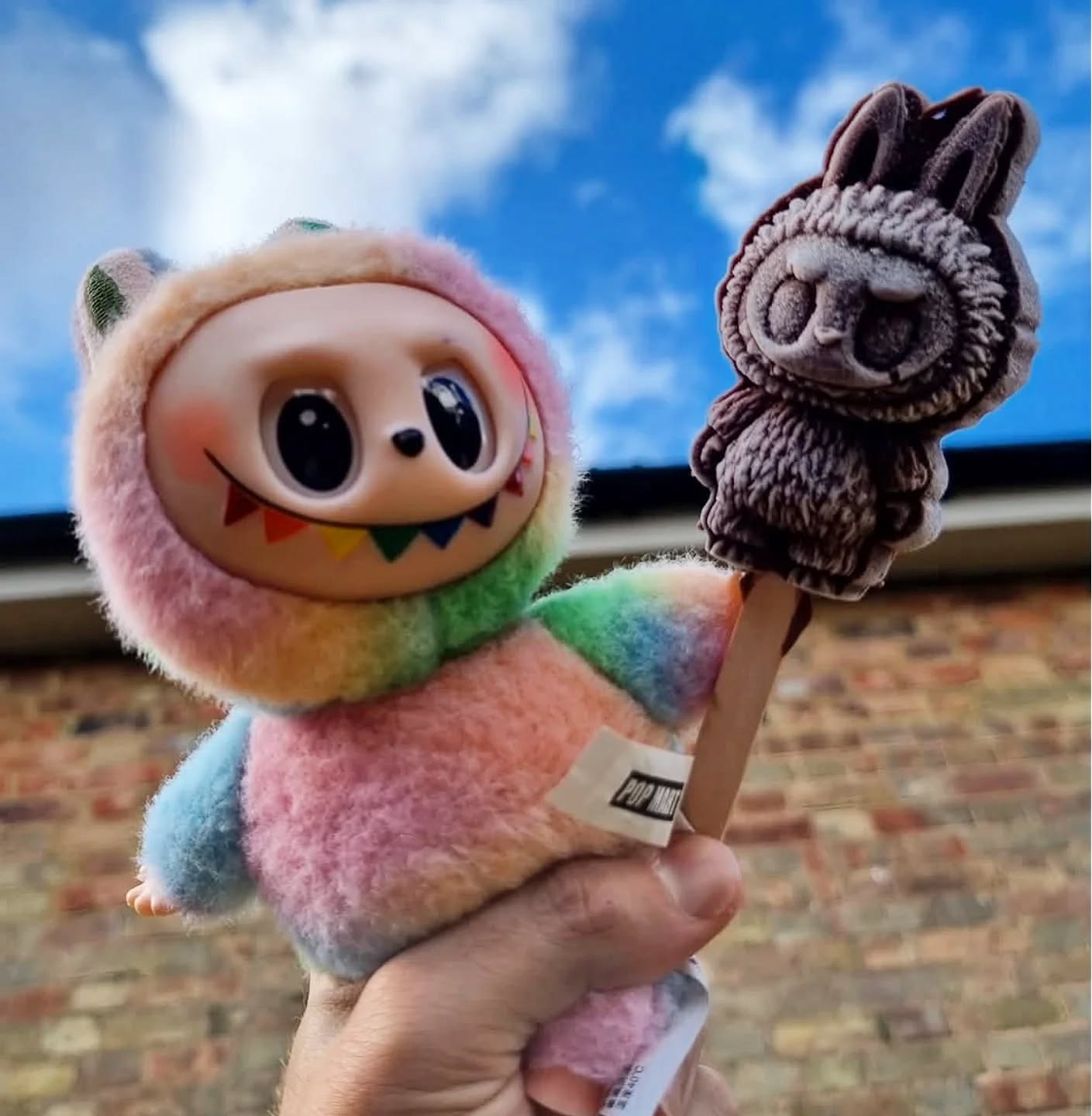 We're working away at dropping the first limited run of Labubu lollies before our kit arrives to ramp up the volume.
We're also experimenting with packing and dipping them in chocolate and sprinkles!
Sign up below to get exclusive early access. (We know, Facebook doesn’t always do us any favors with posts, so don't miss out!)
Tag a Labubu friend below and we will pick 10 of you to win a free lolly this Sunday in Hitchin.
https://www.fabgelato.com/gelato-lolly
#labubu #gelato #icecream #hitchin #letchworth #icepop