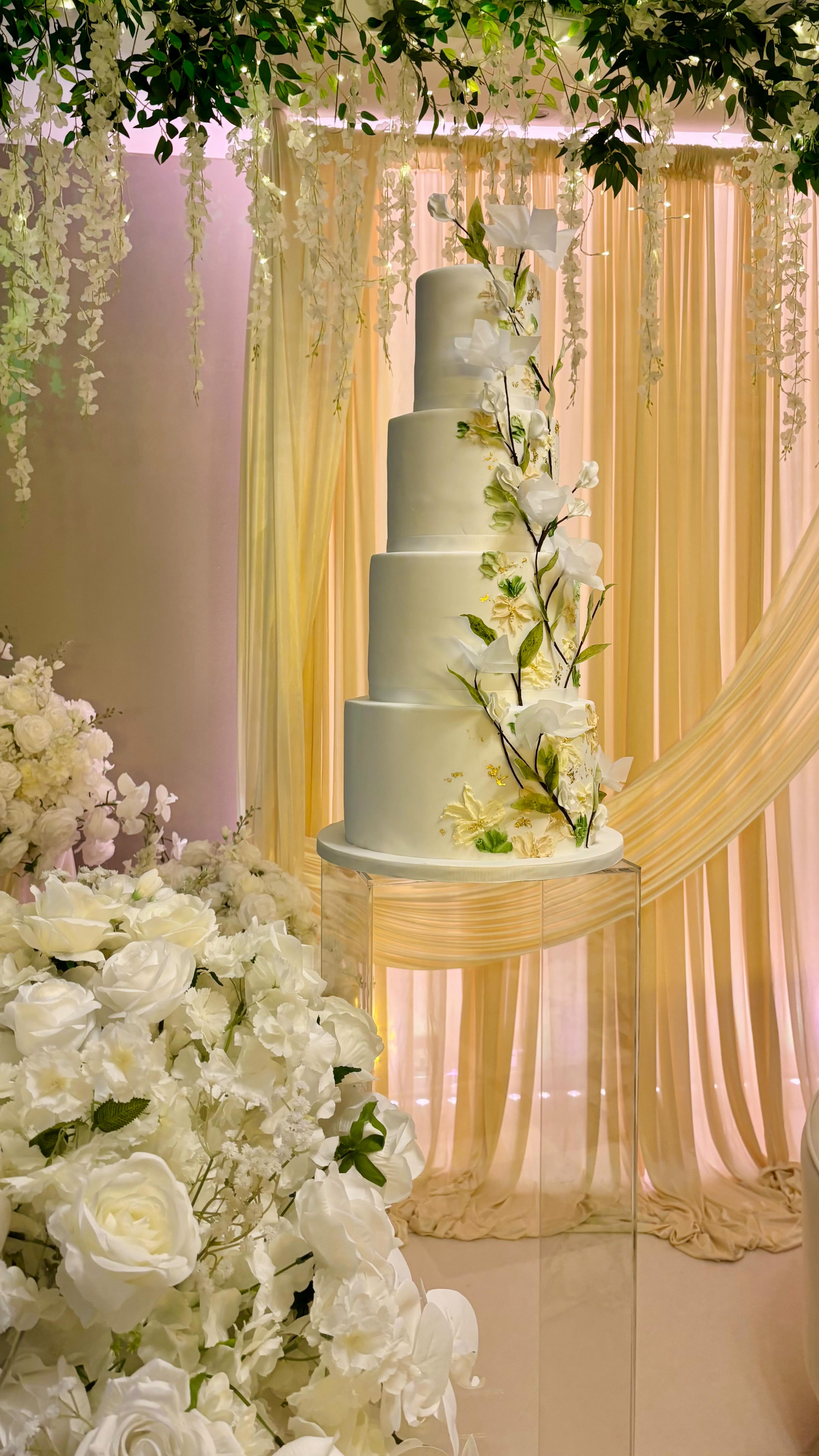 A truly special celebration at @hilton_lincoln last month 🤍✨
An Indian wedding filled with love, natural tones, and the most stunning couple 🌸🥂
An honour to be part of their big day 💫
#GoldenThreadEvents #IndianWedding #HiltonLincoln #WeddingCelebration #UKWeddings #WeddingPlannerUK #LuxuryEvents #BespokeEvents #EventProfessionals