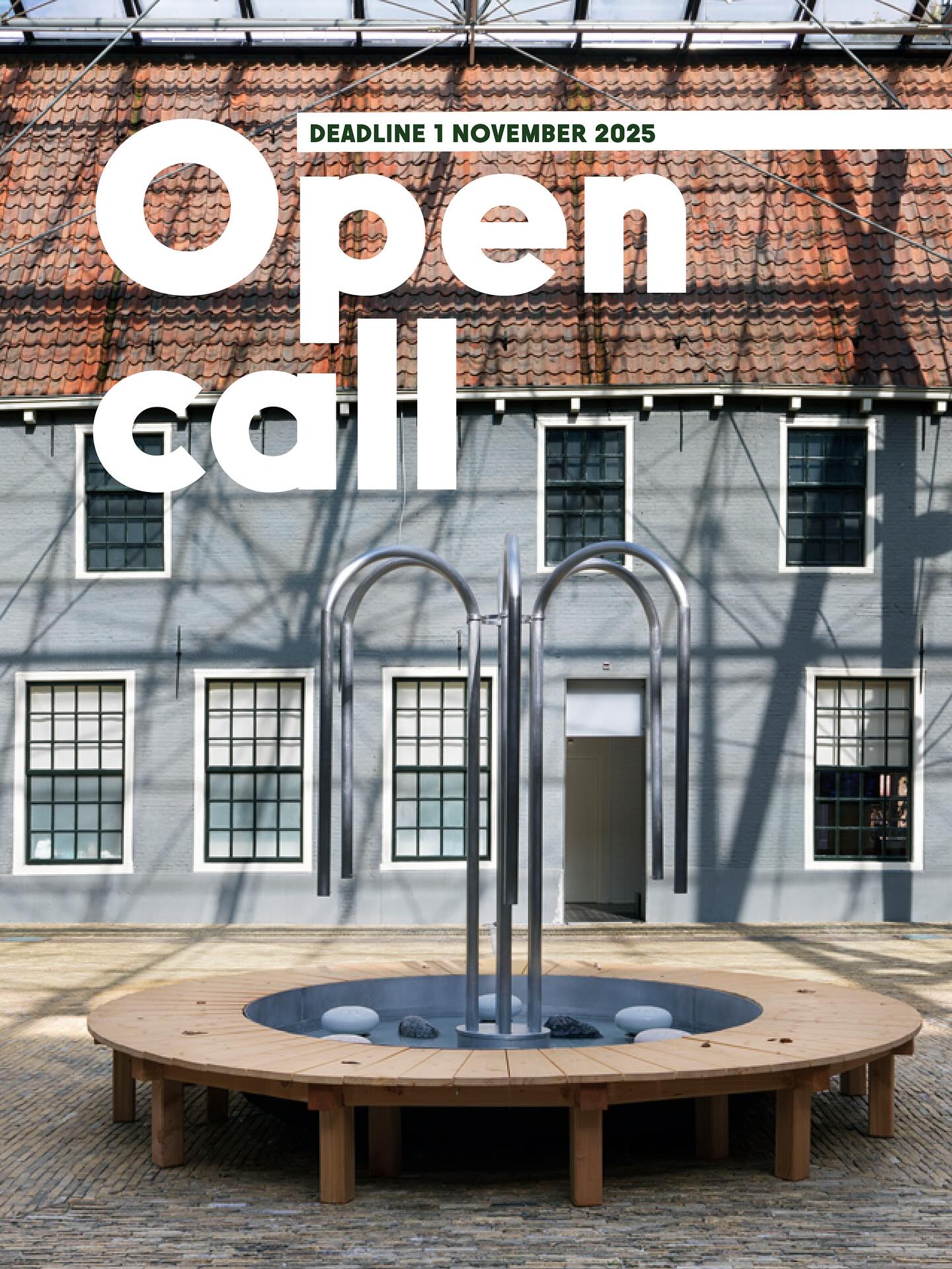 De nieuwe Open Call voor de Symbio Kunstprijs is geopend! Indienen kan tot 1 november.
Stichting Symbio vraagt aandacht voor de disbalans tussen mens en natuur. Voor de vierde keer nodigen we beeldend kunstenaars uit om nieuwe perspectieven te bieden op ingewortelde tradities. Makers die de durf hebben een beeld te schetsen van een wereld in transitie naar een duurzame toekomst.
De open call is een samenwerking tussen @oerolterschelling en Stichting Symbio. Het winnende werk wordt in juni 2026 gepresenteerd tijdens Oerol Festival op Terschelling.
📸 Beeld: huidig winnend werk van Sanne Vaassen zoals te zien was in @natuurmuseumfryslan
Fotografie Gert Jan van Rooij
Meer info via link in bio!
#opencall #stichtingsymbio #positieveverandering #symbiokunstprijs #oerolfestival