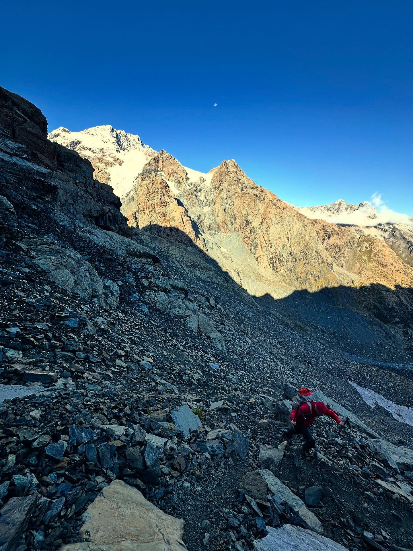 Itinerari alternativi in #valmalenco #alpinismo #arrampicata #guidealpine