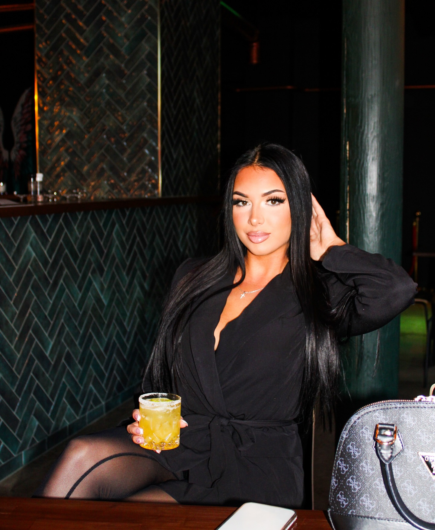 Swipe through → cocktails that brighten your mood, bites that make you forget the bad weather, and a Latin atmosphere that feels like a little escape in the middle of Tallinn.
✨ Whether you’re here for crispy chicharrones, colorful nachos, or the margarita everyone’s talking about, Morena has a way of turning an ordinary evening into a Latin vibe night.
📍 Open Tue–Sun, serving food until 23:00 (bar later on weekends).