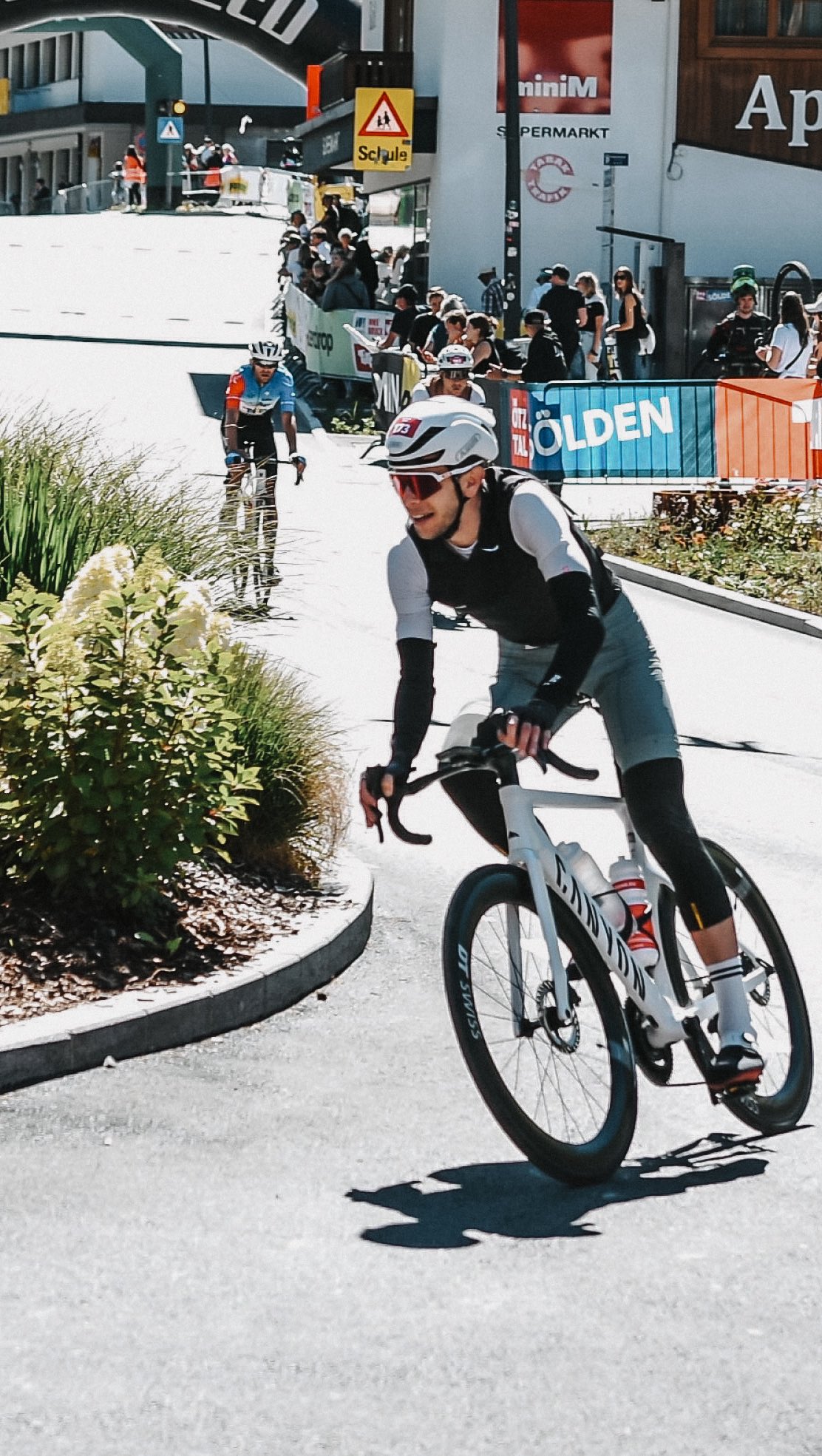 Couplegoals oder?
#raceday #cycling #ötzi #couplegoals #goals