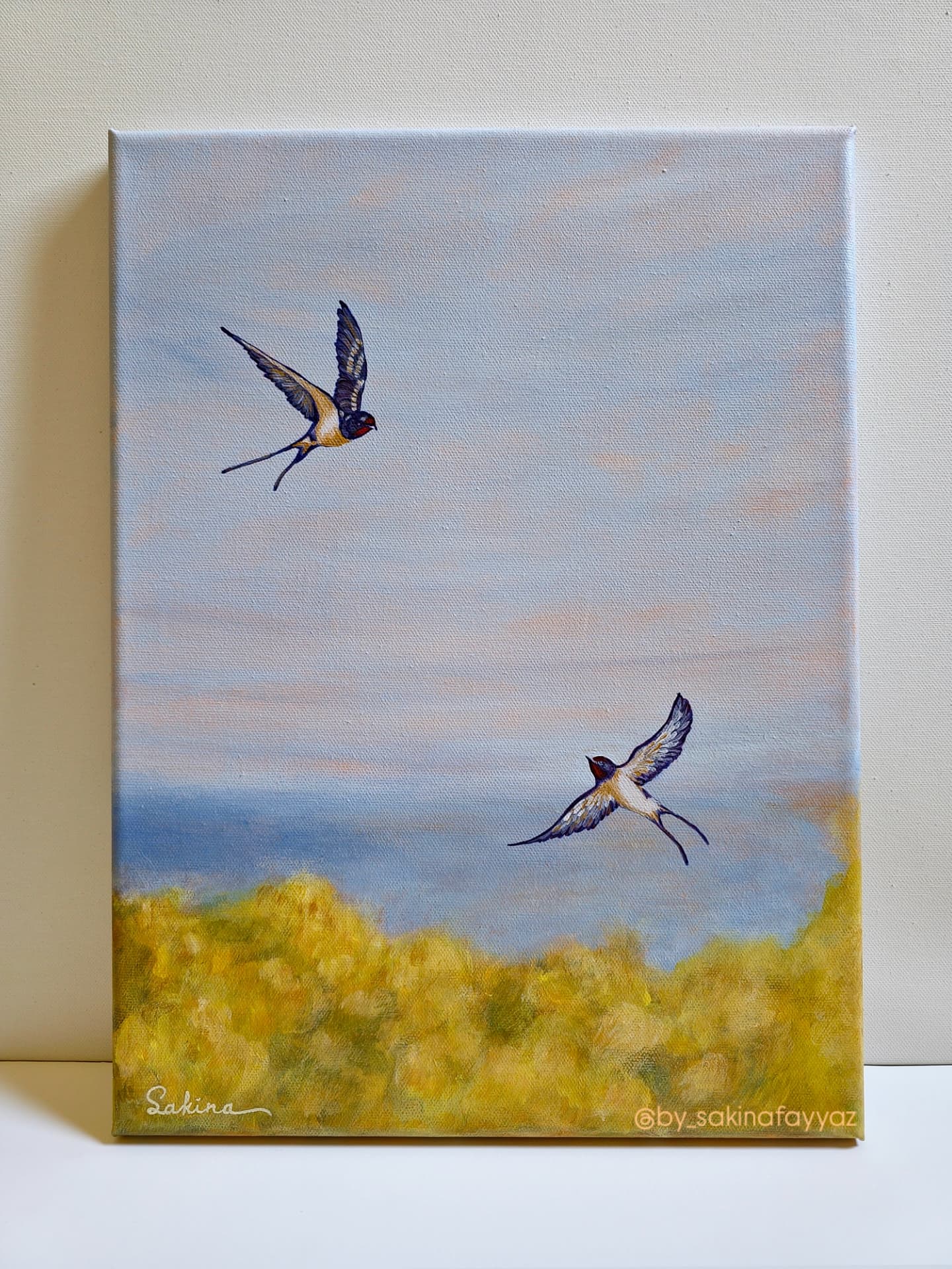 ✨️ New Artwork Reveal ✨️
Swallows have always carried a powerful symbolism of hope, freedom, good fortune, and the promise of joyful news. In this painting, part of my “Unbound: A Series of Birds in Flight”, I wanted to capture that essence of being free and unrestrained.
It shows two swallows soaring through a soft landscape, playful and light, moving without care. For me, they represent the beauty of living unbound: finding joy in the present moment and trusting the path ahead.
What does freedom look like to you? 🕊️
Pictured: "Unbound"
40x30 cm | Acrylic on gallery wrapped canvas.
Available ✨️
DM me if you’d like to bring it home.
#originalart #birdpainting #swallowart #birdsinart #symbolicart #freedomart #acrylicpainting #contemporaryart #artcollectors #artbuyers #interiordecor #wallart #modernartcollectors #natureinspiredart #artforsale #galleryart