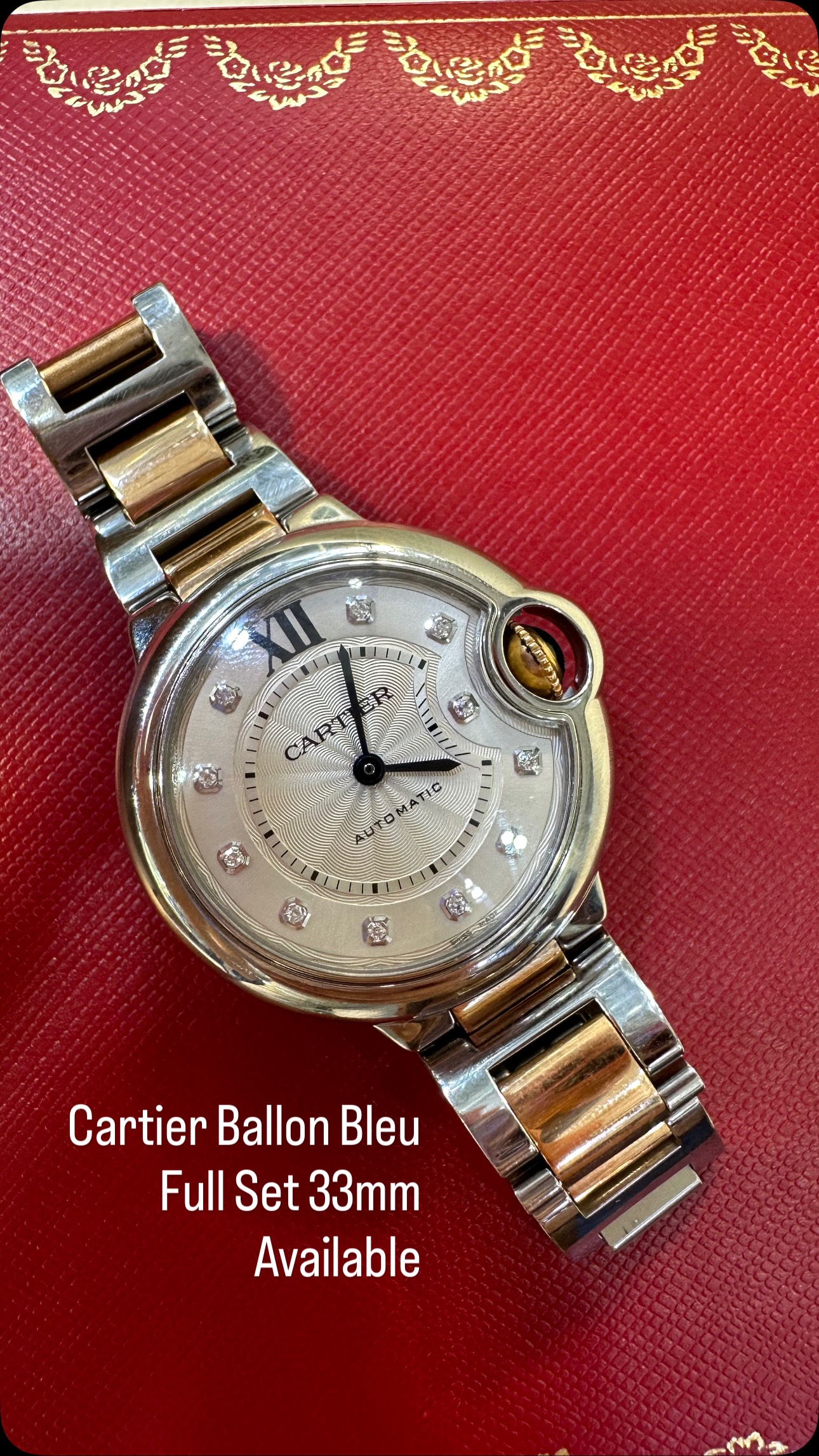✨ A touch of rose, a glimmer of steel, and a circle of pure elegance. The Cartier Ballon Bleu 33mm—two-tone harmony with factory diamond hour markers.
A timeless classic that floats on the wrist. ⏳💎
#CartierBallonBleu #CartierWatch #TwoToneLuxury #DiamondDetails #MiamiLuxury #SophiaTziporaGems #luxury #miami #beverlyhills #cartier #cartierwatches