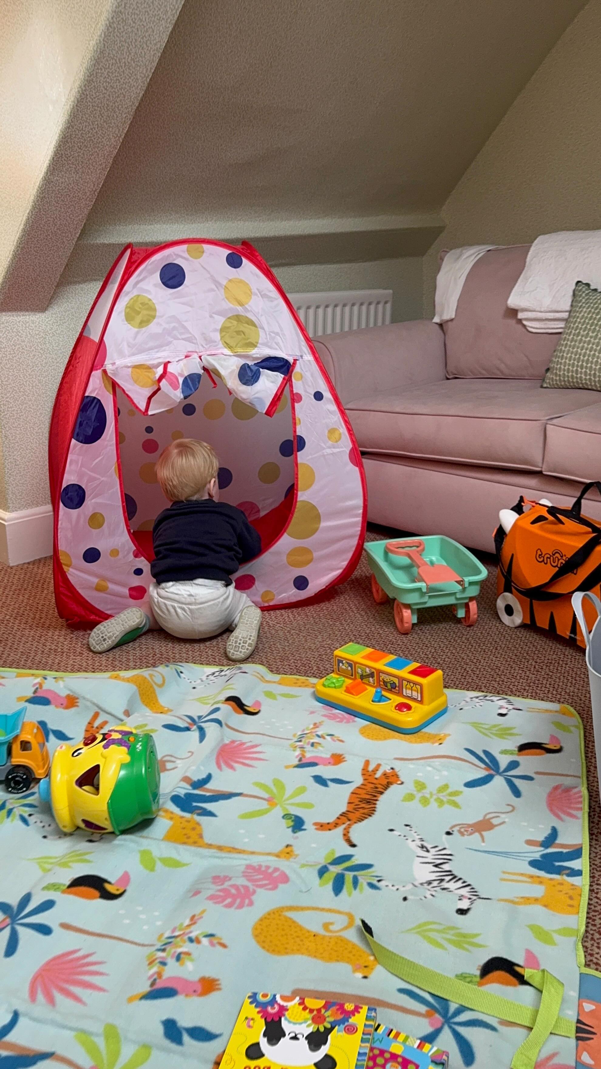 Yes, we mean everythingâŚ
From helping you know what to pack for your child to having spare/extra things you may need! - we got you!
Helping ease any anxieties by getting to know you and your child before your wedding. - you will be sick of us!
Managing your childâs routine even if it is out of sync from their norm. - donât worry we are highly skilled.
Being able to navigate emotions, feelings and pr-meltdowns with ease. - weâre used to it , we know the signs!
Fussy eaters - no problem!
Naps to the bedtime boogie - we are fully time Nannies itâs nothing we havenât felt with before.
Reach out and have a chat đ
#theweddingnanny #weddingchildcare #kidsatweddings #weddingnanny #weddingsupplier #bridetobe #weddingbusiness #baby #derbyshirebride #derbyshirenanny #derbyshirewedding #nottinghamshirebride #nottinghamshirewedding #nottinghamshirenanny