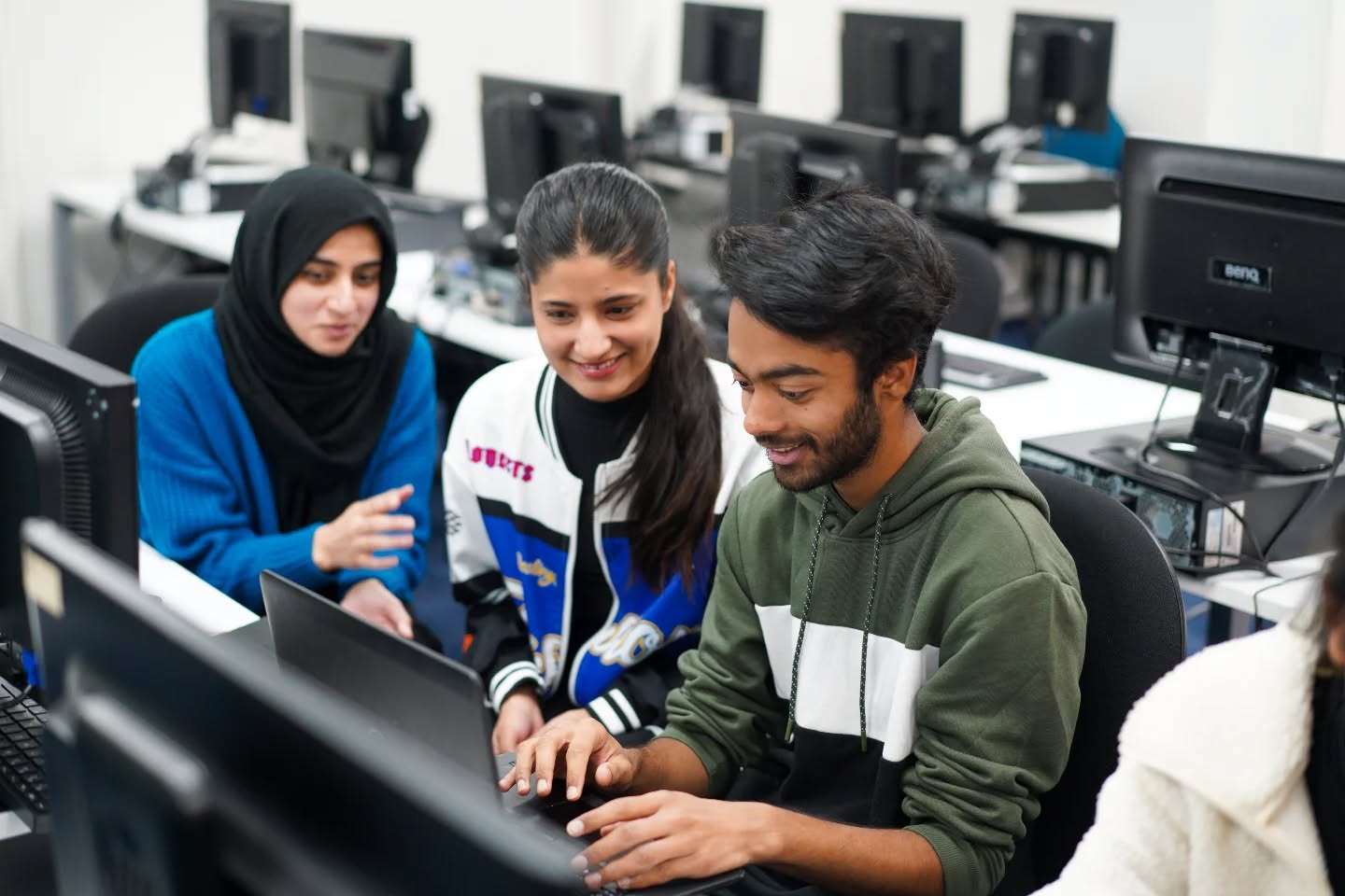 Need a hand with your studies? From study help to learning support, we’re here to support you every step of your academic journey. 📚🤝
Here’s what’s available to all our students:
📌 Referencing Workshops
📌 Exam Preparation Workshops
📌 Industry Professional Workshops
📌 Study Support Programs
📌 Academic Integrity Workshops
📌 Mentor Study Programs
📌 And more!
So whether you need academic guidance, career advice, or just someone to chat with, we’re here for you!
For more information about the support services we offer, feel free to get in touch via DM or drop by our on-campus Student Support Office for a chat. 📩
#StudentSupport #SupportServices #StudyHelp #StudentServices #HigherEducation #UniversalHigherEducation #Melbourne #Australia