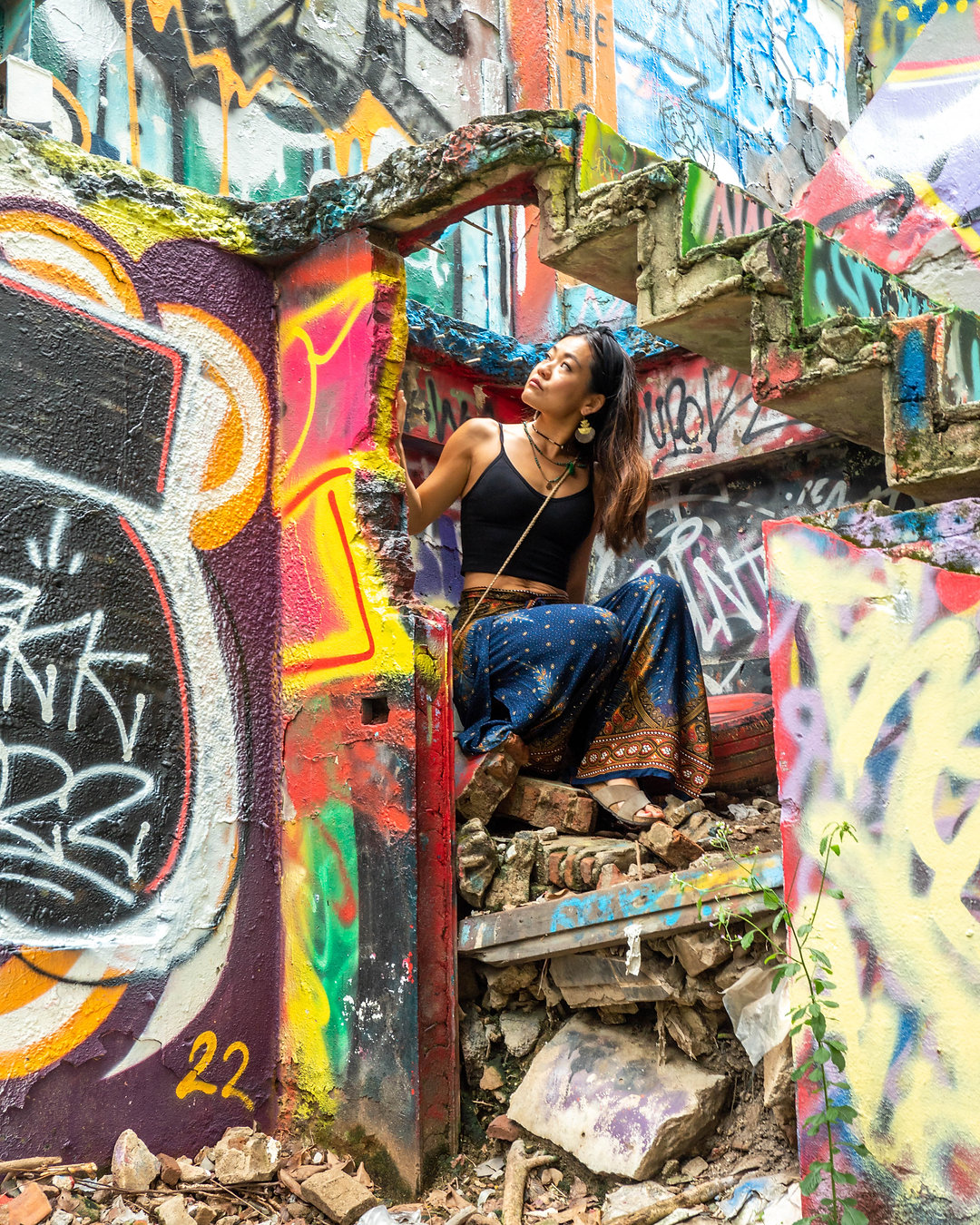 Capture the beauty of Bangkok's vibrant streets 📸✨ Join our Hidden Gems photo tour for a unique experience filled with colorful graffiti and local life. Link in Bio! #Bangkok #HiddenGems #PhotoTour
