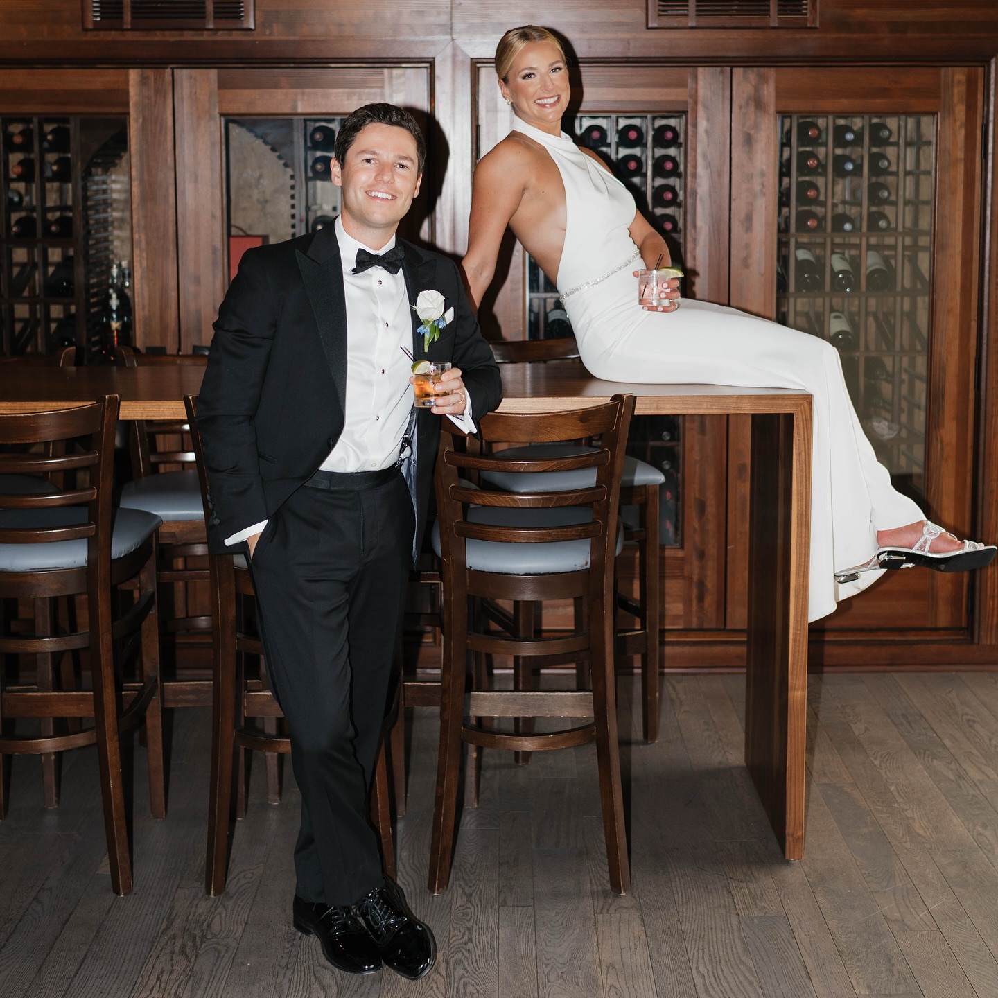 We’ve found the perfect pairing…and no, we’re not talking about the wine. 🍷💍
#justmarrıed #cheers #weddingplanner #cheers