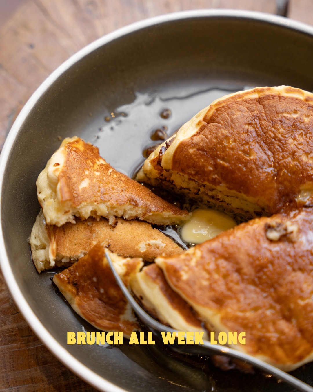 Tu préfères quoi pour le brunch ?
Plutôt team sucré, salé ou un mélange des deux ? 🥞🥗
Ici, on aime bruncher tous les jours (pas seulement le week-end !) — let’s brunch all week long.
Passe nous voir et dis-nous en commentaire à quoi ressemble ton brunch idéal. 😋
#slakecoffee #slaketerreaux #slakejacobins #slakeannecy #brunchlyon #brunchannecy #cafelyon #cafeannecy #brunchtime #faitmaison #everythingmatters