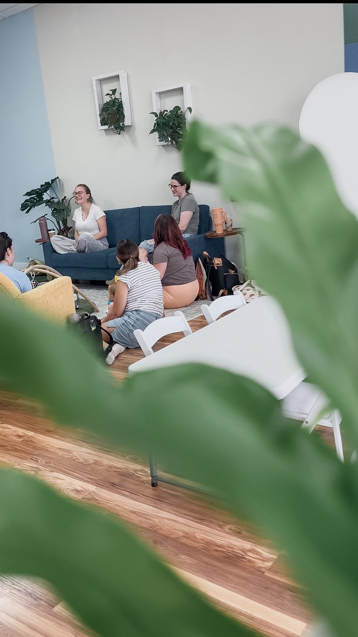 Chat with Licensed Pediatric Occupational Therapists about big milestones like rolling over, sitting, walking, playing, jumping and more.
This month’s gathering is Thursday, Sept 18th at 10:30 am
Bring your questions, concerns and celebrations to discuss in a safe place. We love to support, encourage and empower you 🌱🤍
What topic should we cover in our next Milestone Chat? Let us know in the comments⬇️