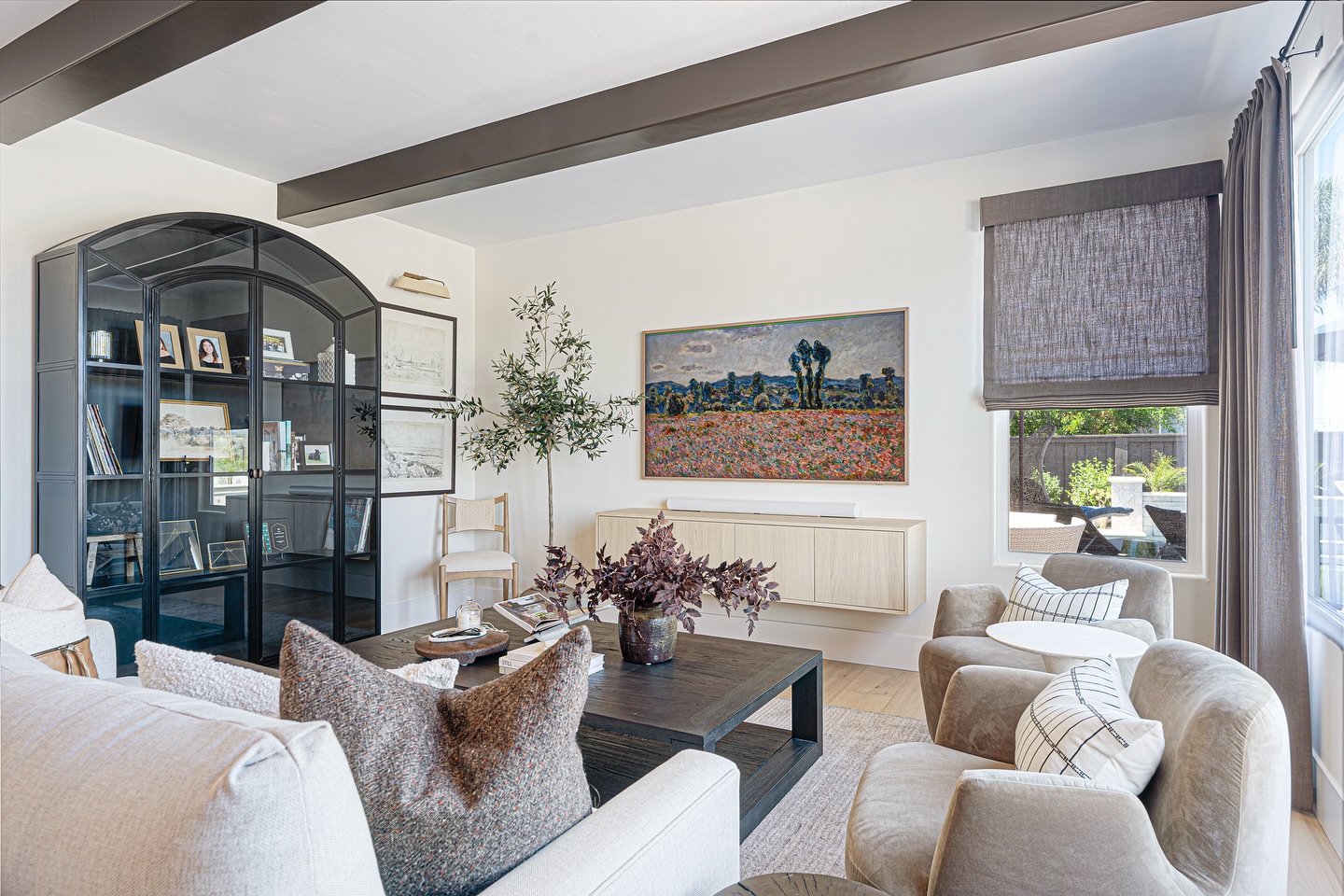 No better place to be than home. That’s always what we strive for. Let’s make coming home the highlight of your day!