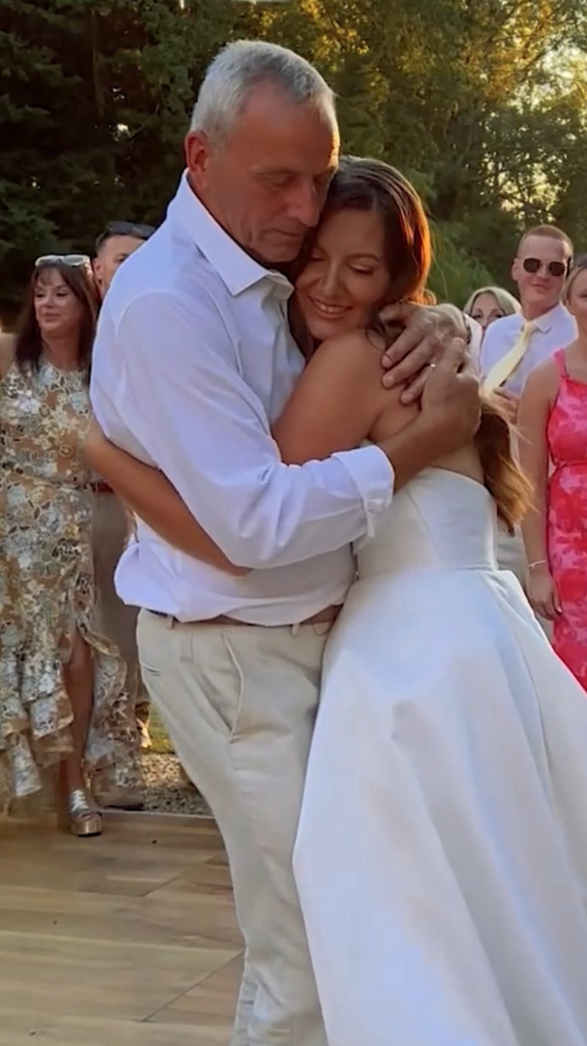 We love this.
✨That moment when a bride dances with her dad? 🥹 Pure magic. The kind of memory you want to replay forever.
As a wedding content creator, we capture those in-between moments — the ones that don’t always make it into the professional photos, but mean everything.
From the happy tears to the unexpected twirls, we film all the moments that we know will mean so much to you.
Because your wedding isn’t just a day — it’s a collection of tiny moments that deserve to be remembered.
#WeddingContentCreator #WeddingMorning #UnfilteredLove #WeddingReels
Filming for Memories 💛
@emilybray97 ❤️
Venue @chateaulacanaud.
Planner @theimpeccablepearweddings.
Film @iwedfilm.
Second shooter @rainymils
Dress @theaislebridal.
Flowers @fairyfleur1
Decor @ourfabulousthings.
Cocktails and all things nice @bibere.bar
Band @mixologysaxdj