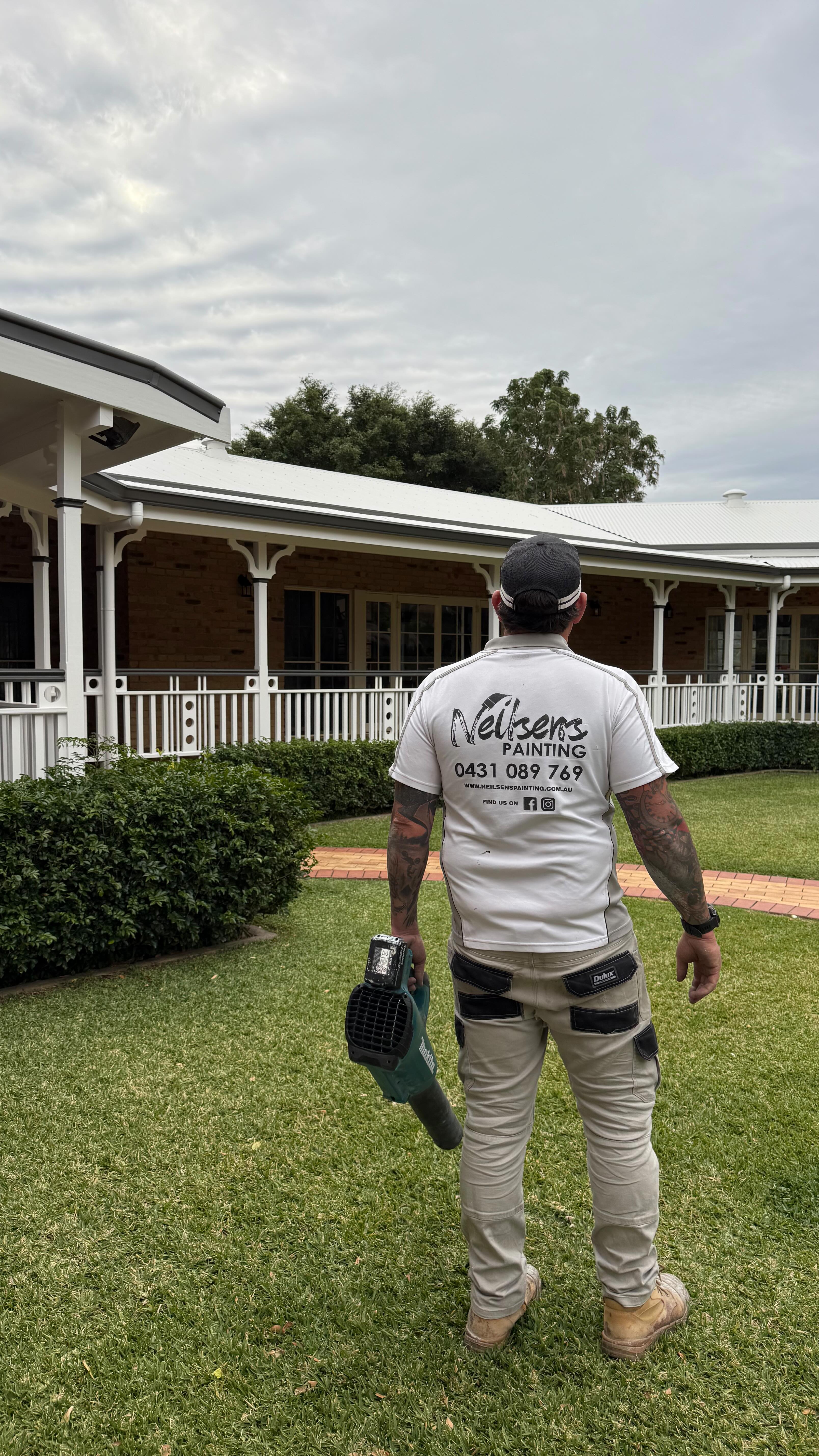 A restoration amongst the rolling hills 🏡
This one had it all — a full interior + exterior repaint, roof restoration, driveway clean and even a shed transformation.
The weather tried to slow us down (flooded in & out more than once 😅), but nothing beats the moment we step back and see the finished result 💚
Painted with @duluxaus + @duluxacratex — and captured from the best seat in the house, sky high 🙌🚁
.
.
.
.
#roofrestoration #exteriorpainting #brisbanepainters #brisbanepainter #brisbanerenovations #brisbanerenovation