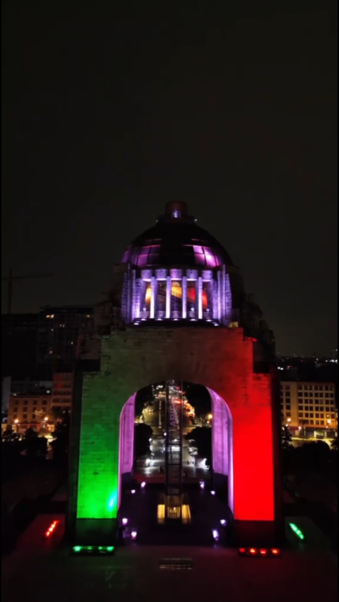 ¡Qué noche tan especial vivimos en nuestra Fiesta Mexicana!
Gracias a todos los que nos acompañaron e hicieron de este evento un verdadero éxito lleno de sabor, música y tradición 🇲🇽
Y atentos… porque muy pronto tendremos noticias sobre nuestra Fiesta de Fin de Año 🥂
📍 Av. de la República 157, piso 7, Col. Tabacalera, CDMX
📞 Reservaciones: 55 5705 5034
#ArangoCantina #FiestaMexicana #CDMX