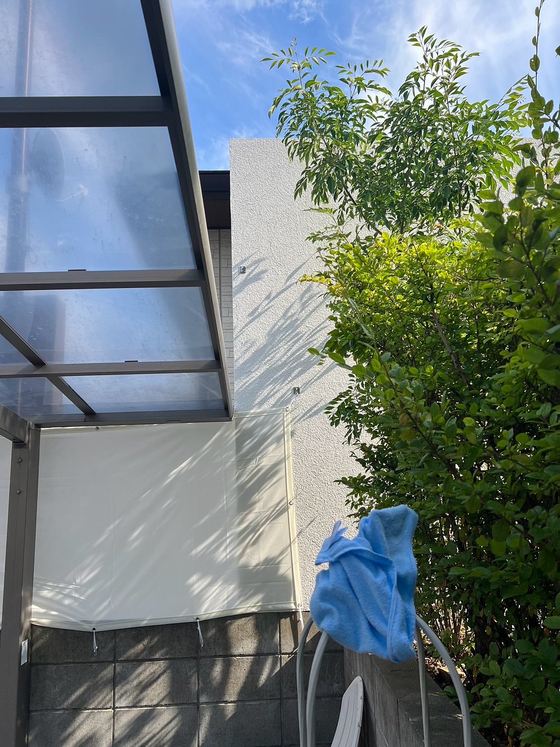 〜新時代への架け橋へ〜
【グランドアートウォール工事】
鹿児島市でグランドアートウォール工事を施工させていただきました☺️高さを最大限に活かしてお子様の遊べるスペースを作らせていただきました✨この度は弊社にご依頼いただきましてありがとうございました🤲
【会社概要】
【本社】
株式会社 蒼天産業
鹿児島県霧島市国分広瀬3-31-7
TEL:0995-73-3523
FAX:0995-73-3527
MAIL:soutensangyo@wine.ne.jp
URL:https://soutensangyo.jp
【Ground Art wall 鹿児島認定施工店】
【ROLLER STONE 鹿児島認定施工店】
※各種リフォームローンあります
お気軽にご相談ください
【鹿児島営業所】
鹿児島県鹿児島市川上町1964-3
TEL:099-813-7269
FAX:099-813-7269
【ご案内】
現場が多忙の為、従業員、
アルバイト、協力業者様募集中
各種保険完備、作業服支給
〈作業内容〉
解体工事、ハツリ工事、土木工事、
外構工事、軽作業
気になる方はDM又は弊社にご連絡頂けたら有り難いです。
【グランドアートウォール】
『YouTube ガウチャンネル』
グランドアートウォールの施工紹介など配信中!プロフィールURLからYouTubeご覧頂けます。
『資料請求・見積り無料でご対応』
プロフィールURLから資料請求お申し込み頂けます。お気軽にお問い合わせ、ご相談下さい。
#グランドアートウォール
#グランドアートウォールsg
#グランドアートウォールネオ
#グランドアートプール
#ガウナ
#埋め込み式ポスト
#塀
#目隠し塀
#シャッターゲート
#梁ゲート
#くぐり門
#プライベート空間
#クローズ外構
#外構に新しい提案を
#世界に一つだけの外構
#高さのある塀
#高さが出せる塀
#重厚感
#おしゃれ
#既存ブロックの上から施工
#家族だけの時間
#1cm単位
#自由自在
#防音効果