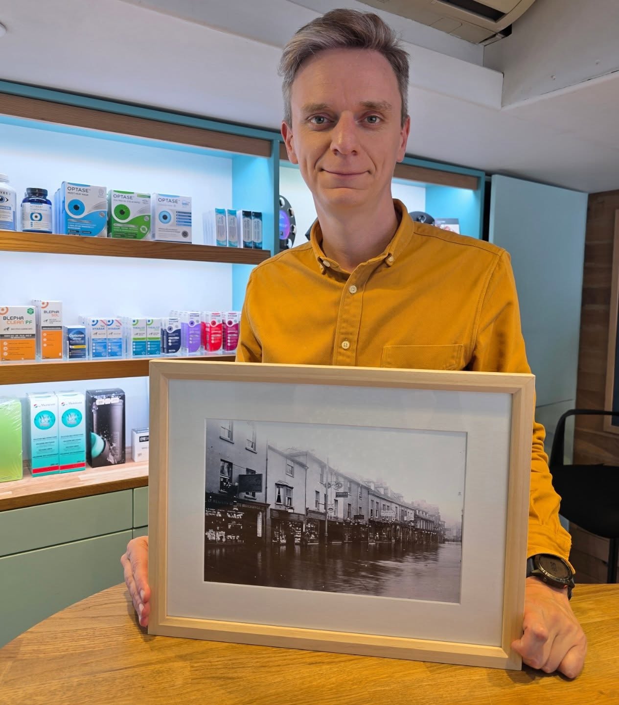 Celebrating the incredible history of our practice by framing this image taken in 1915. It shows our practice nestled amongst other quirky businesses knee deep in flood water.