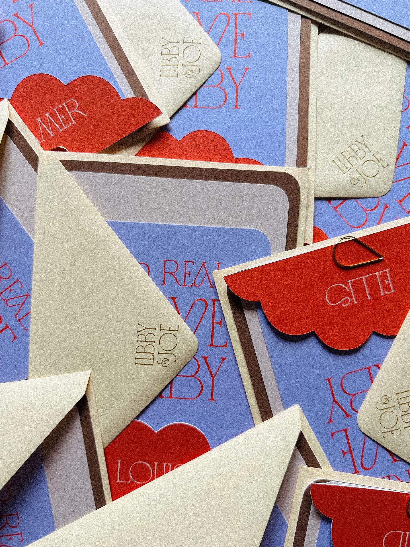 Creating new work is always a joy, especially when life feels so busy…being creative is an escape from me + it brings me calm.
The concept for this shoot was 70’s luxe + I was all in as soon as I saw the mood board and colour palette 💜🧡🤎🤍
Will get this up on my website asap but for now, if anyone wants it, it’s now available as a featured collection 🙌🏽
.
.
.
#weddinginvitationsuite #savethedate #onthedaystationery #weddingtabledecor #weddingmenu #lilacwedding #londonwedding