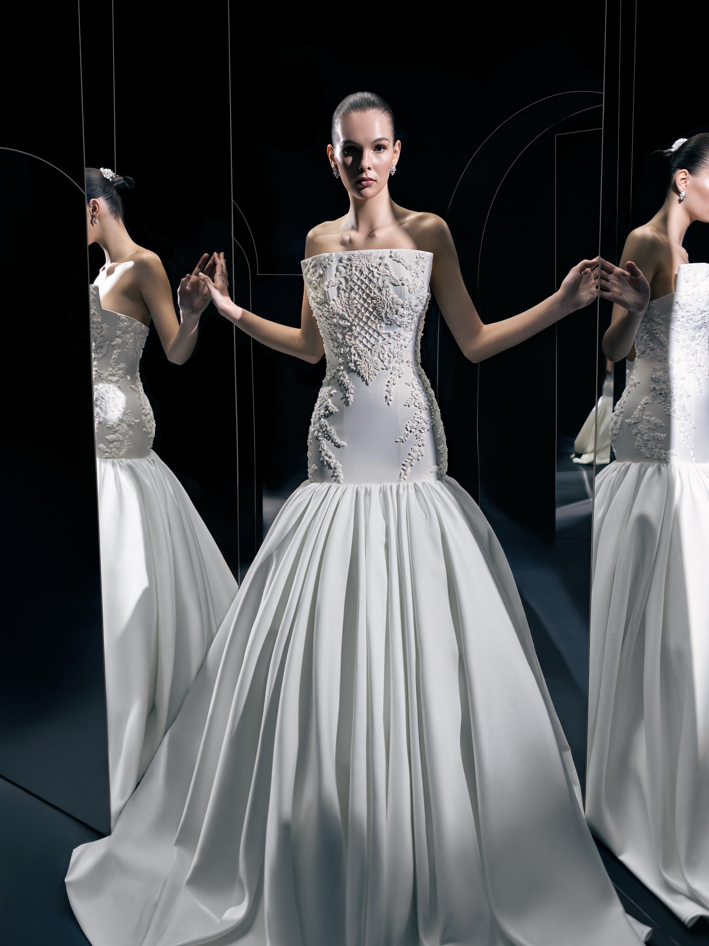 POV: You just found the one 👰♀️✨
#MermaidWeddingDress #LuxuryBridal #ElegantBride #WeddingInspo #BridalFashion #NovaBellaBridal