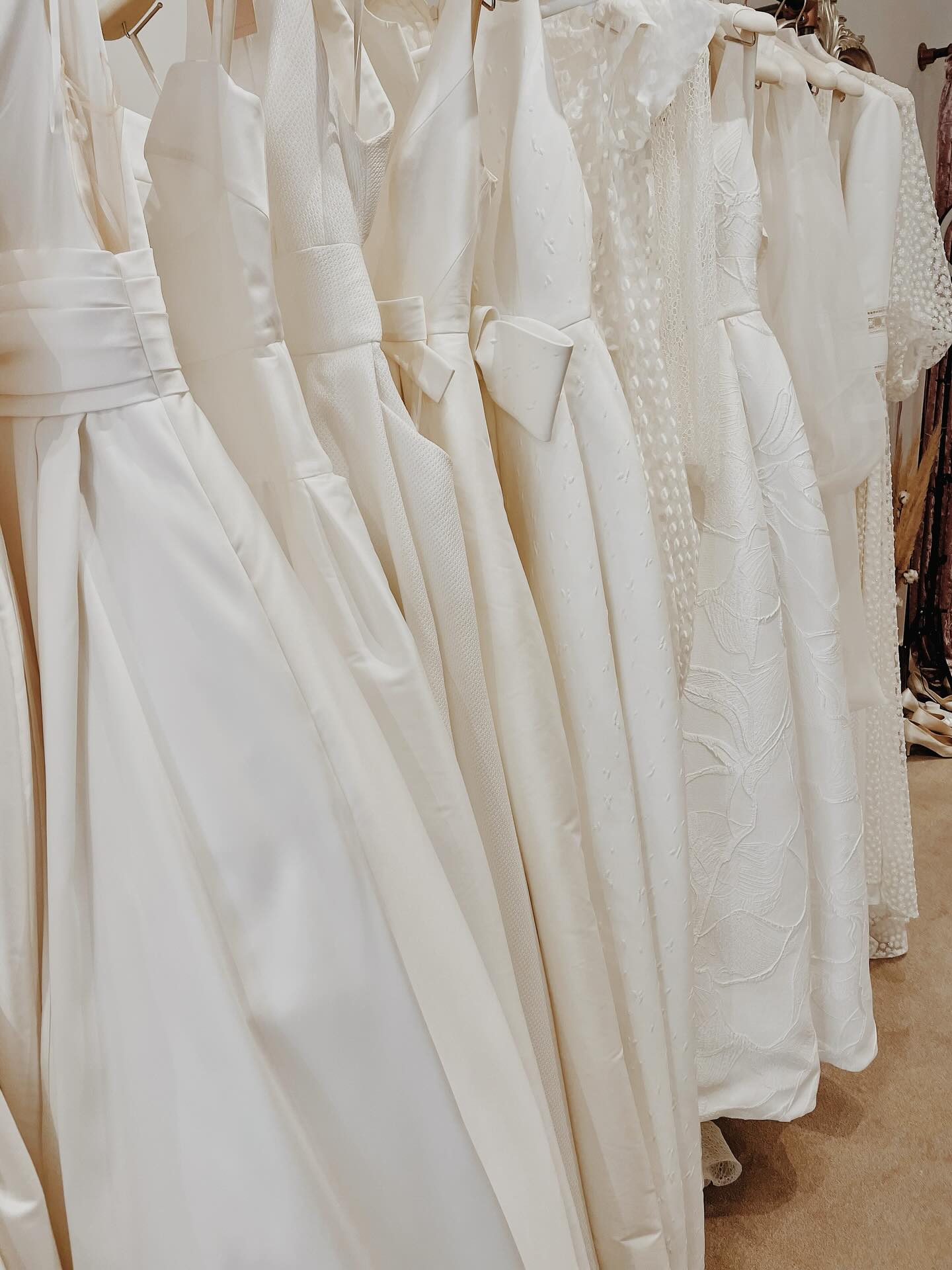 THIS is the place.
Where dreams come true. Where you feel relaxed and comfortable in your dream dress. Where you fall in love all over again. Where you are the most important person in the room and you leave feeling incredible.
If you want to have these feeling when you find your wedding dress, head to the link in my bio and book your appointment now 🤍
I can’t wait to be the person to welcome you into my wonderful boutique and help you feel like the queen you are!
•
•
•
•
•
#weddingdress #weddingdressshop #bridalboutique #bridal #bridalinspo #weddinginspo #weddingdressdesigners #jesuspeiro #pronovias #pronoviasprivee #dandolondon #savinlondon #verawangbride