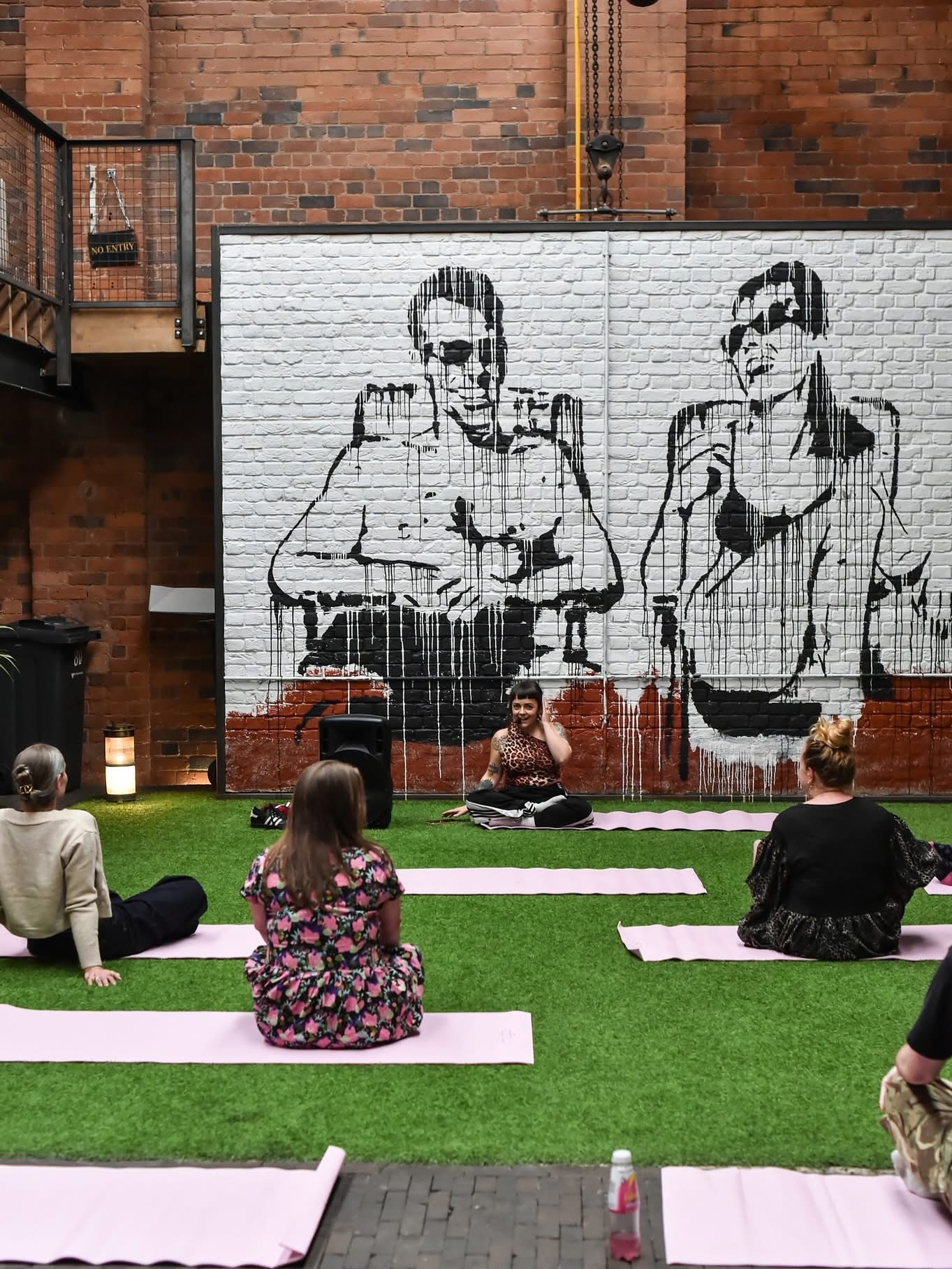 Strategy Reset day with @the51percentclub a full day dedicated to reflection, connection and growth!
What a cool day we all had!
As well as taking part in the various classes and activities I also brought my camera along for the ride to catch the vibes!
.
Thank you @taratomes, @mindability_hypnotherapy, @emmamayfishlock_official, @kareenmay__calmify and @alittleselfclaire for the Magic!
💫
It was a day well spent!
🧡♥️