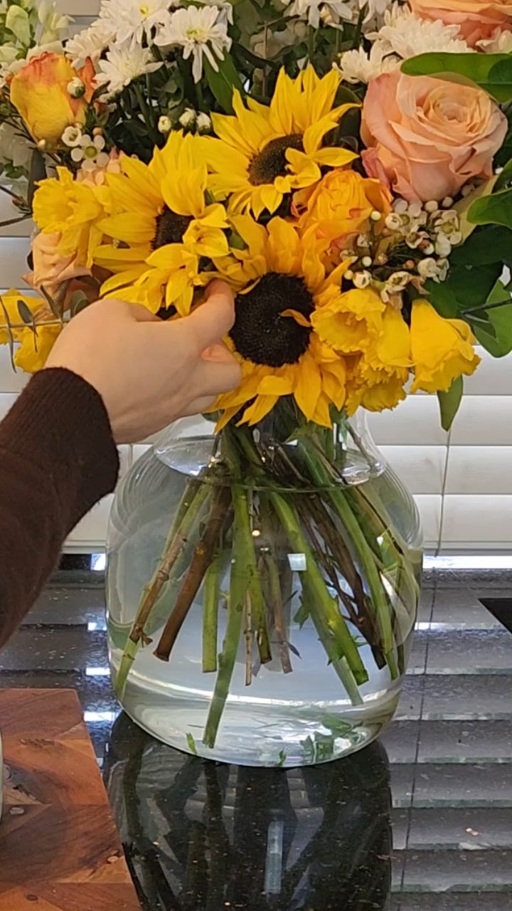 Like crafting, life takes time to come together. Keep creating and keep showing up. Your place and your people will find you 🥰
#findyourpeople #craftcommunity