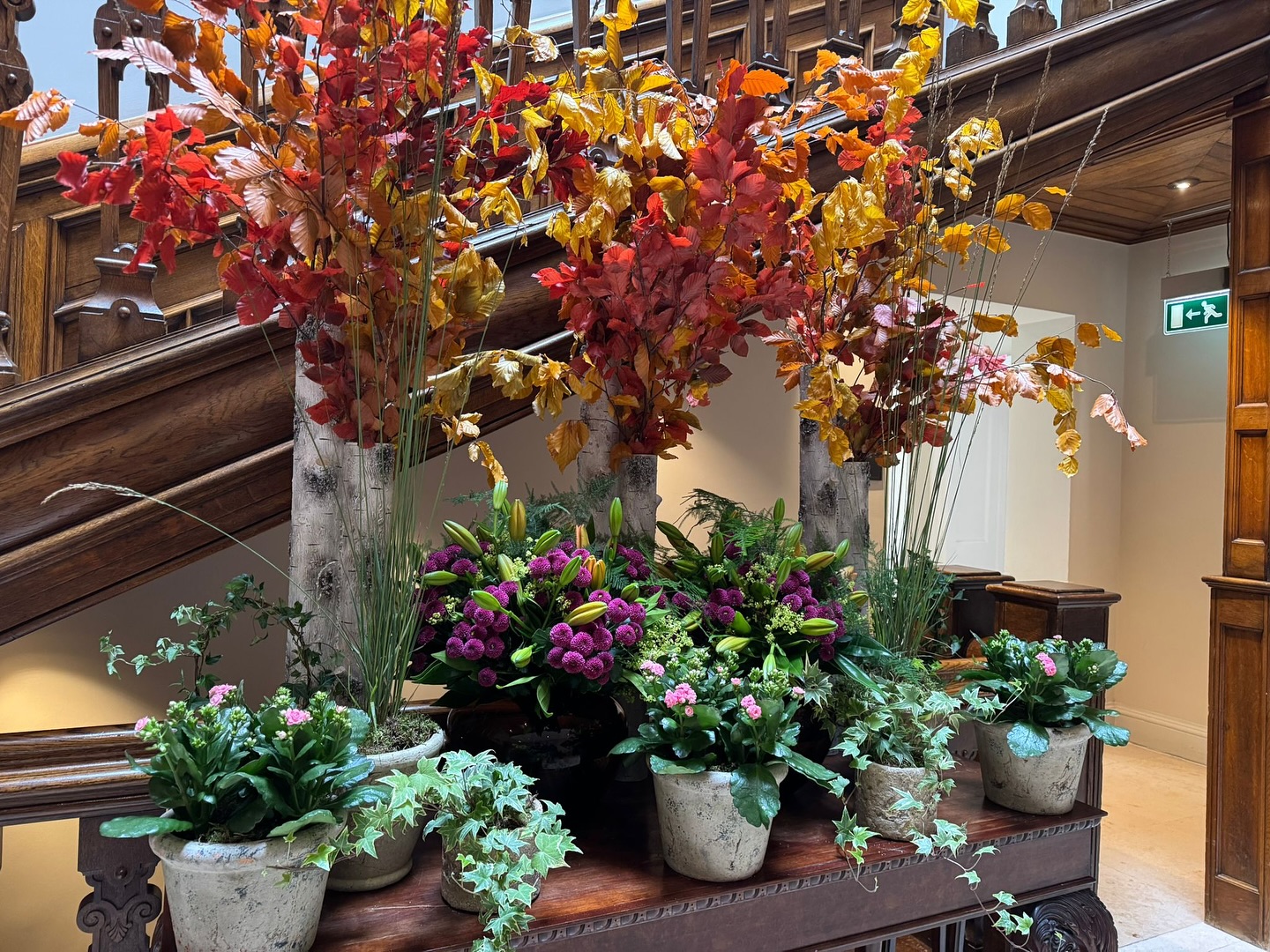We just love the Autumn 🍂 colours.
#florals #blomsterdekoratör #fourseasons #autumncolours