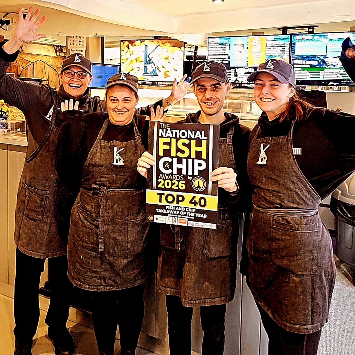 Our poster has arrived!! and we couldn’t be more thrilled! ✨
A huge congratulations to everyone who made the shortlist – we’re simply delighted to be part of the awards again this year. Being recognised alongside so many incredible businesses is an honour in itself. 💛
@nfff_uk
#5starqualityaward #nfff_uk
#fishandchips #winner #fishandchiprestaurantoftheyear #restaurant #fireplace #cozy #fish #fishrestaurant #realchips #freshfish
#fishandchipawards #sustainability #awardwinning #familybusiness #est1909 #chippy #knightsfishandchips #knightsofglastonbury #glastonbury
#seafoodrestaurant #oldfamilybusiness #5generations #clickandcollect #delivery