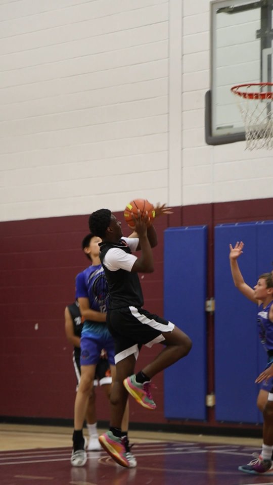 Game highlight for our Summer U12 team at the second CDA Showcase this past summer. Quite a few players returning for the winter season!
Big season coming up 👍🦍🦍🦍🦍
We look forward too it!
#CDA #cdacademy #Basketball #Canadabasketball #youthsports