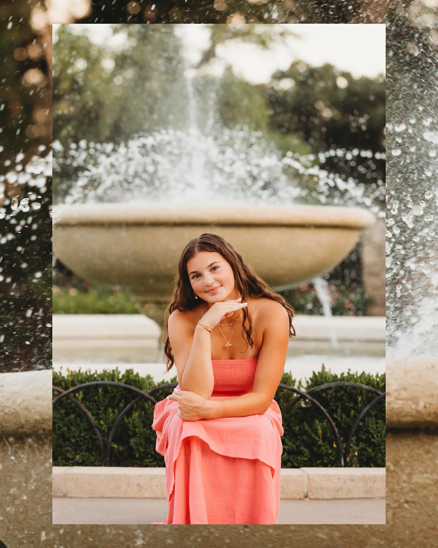 I love senior sessions 🥹💖✨
•
•
•
#kelseyquickphotography #kqp #senior #seniorphotography #seniorsession #bluehour #goldenhour #kansascityphotographer #libertyphotographer #lawsonphotographer #portraitphotographer