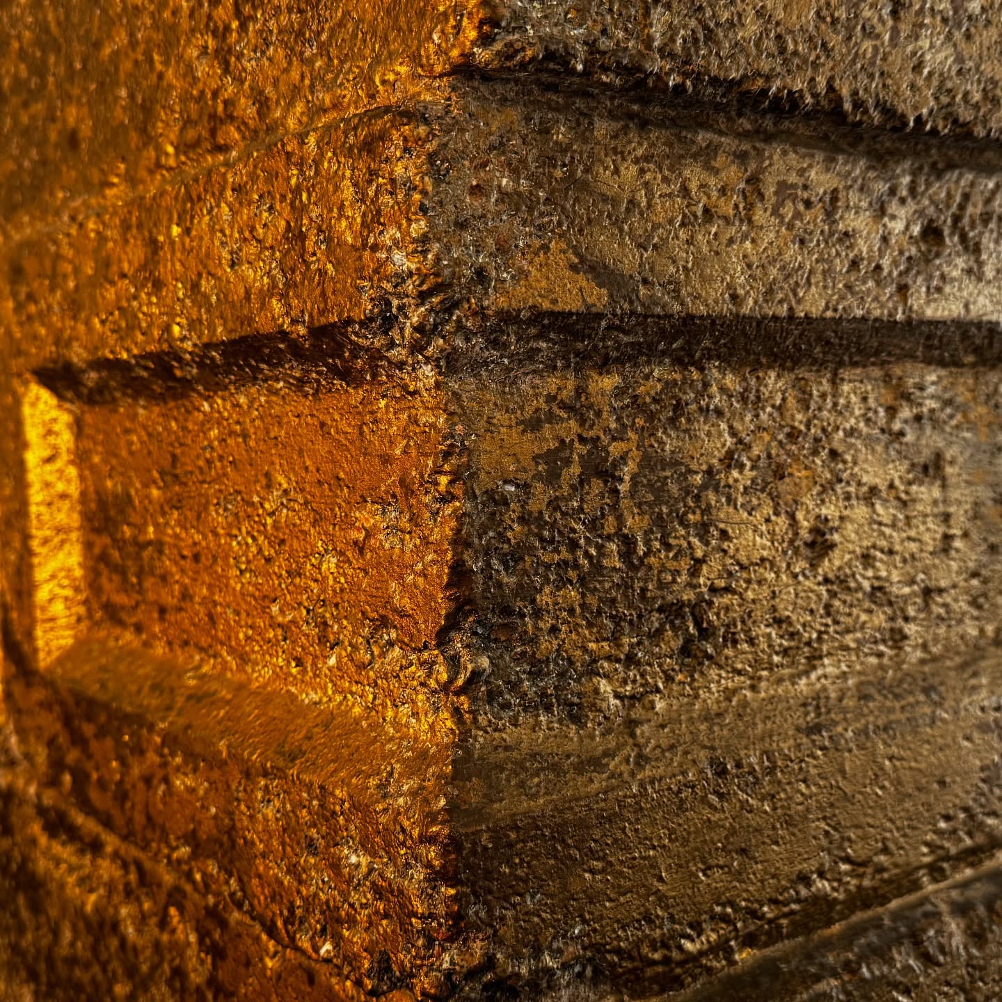 GOLD!
Some of the gold paint is original from 1923 while most is probably from 1935. Restoring it requires using small pairing knives and surgical blades. Takes about 2 hours per square foot.
#bollmanhouse #lloydwright #architecture #restoration #textileblock #oldhollywood #goldpaint