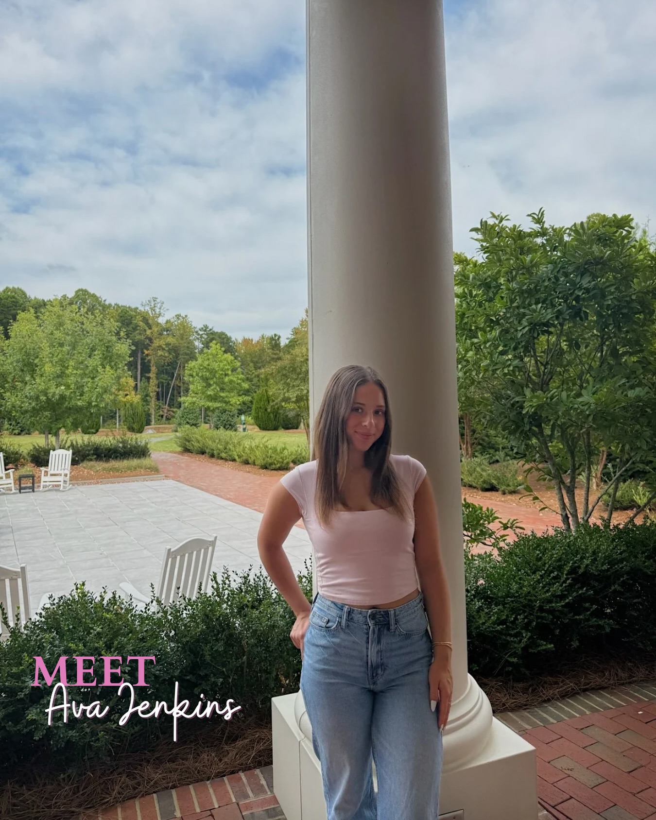 Now meet our adorable Ava, a freshman from Brunswick, ME🌸
Ava sings soprano 2 and alto in Sigs, and though her major is currently undecided, she’s considering public health or human service studies with a minor in film and television.
When we asked what Ava loves most about Sigs, she said, “I love how I’ve gained the big sisters I never had.” She is most looking forward to performing alongside us this year, whether during Rockapella, concerts, or gigs. - @avajenkins0214
Ava, we can’t describe how much we love you already and can’t wait to see what’s in store for you🤍