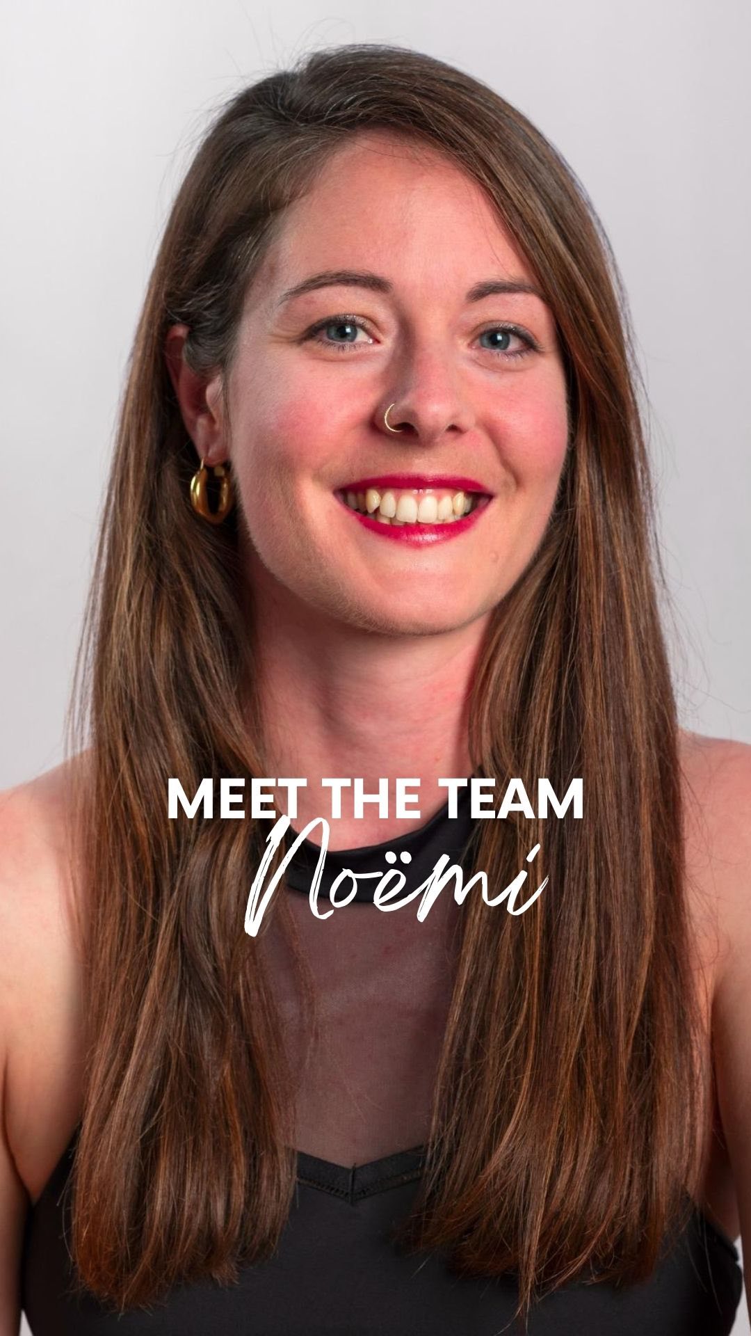 🎥 Lerne Noëmie kennen – deine SPIN-UP Trainerin ✨
Sie unterrichtet am Montagabend die Stufe Intermediate mit einem Mix aus Flexibilität, Dynamik und Kraft. 💪💃
Am wichtigsten ist ihr, dass jede:r etwas mitnimmt: präzise Tipps, individuelle Korrekturen und kleine Fortschritte, die Grosses bewirken.
Für Noëmie ist es das Schönste, wenn Schüler:innen nach der Stunde mit einem Lachen und voller Energie nach Hause gehen. 💖
📍 Vidmarhalle, Köniz
#spinuplife #poledanceschweiz #poledance #polefitness #polecommunity #poledancestudio #bern #köniz #intermediatepole #poleprogress #polelife