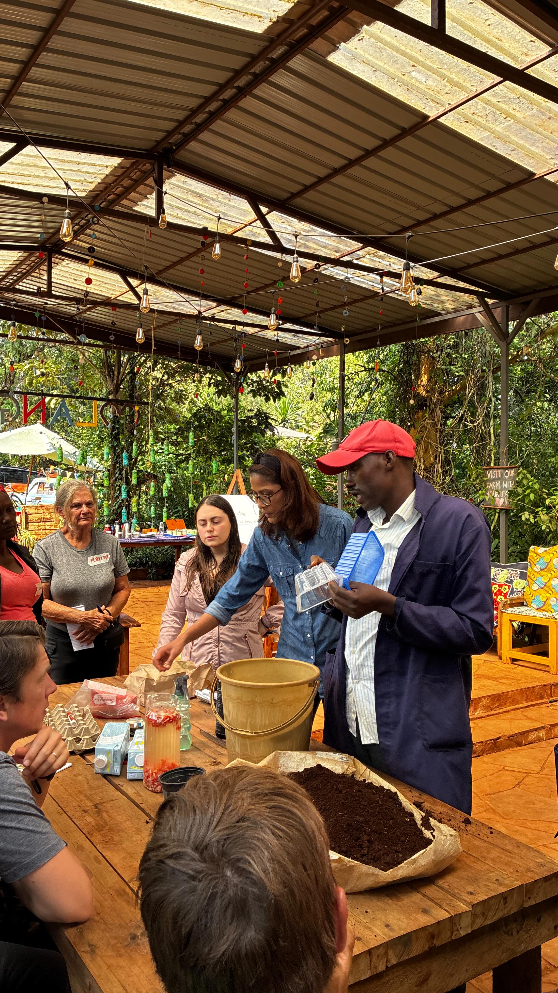 We had such an incredible group join us for our second session at @mlangofarm! Two full days filled with hands-on practice, lively discussions, and meaningful connections. Together, we explored the essentials of garden designs, soil health, integrated pest management & strategies and planting guides, turning theory into practice right there in the soil.
It was a course packed with knowledge, inspiration, and plenty of action, and we’re already excited to share the next set of dates with you soon. Stay tuned, you won’t want to miss it! 🌾🪻🌾🙌
#gardeningcourse #introtopermaculture #biointensivegardening #regenerative #composting #soilhealth #integratedpestmanagement