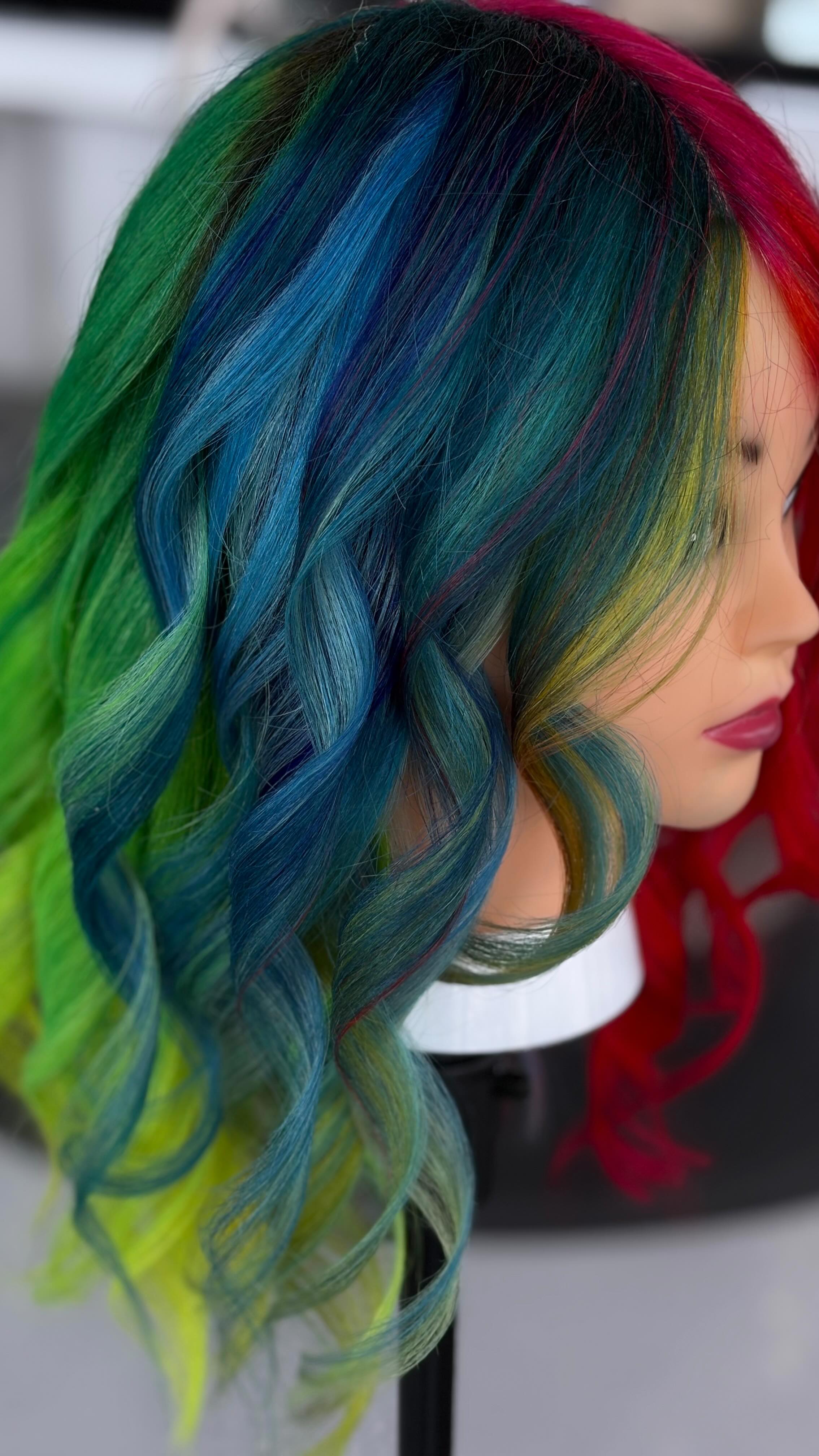 Vivid project today 🌈
@sjbhairstudio
#iowa #ames #amesiowa #iowahairstylist #ameshairsalon #redken #ameshairstylist #iowahairsalon #pravanavivids #pravanacolor #vividcolors #vividhair #isu #iowastate #iowastateuniversity