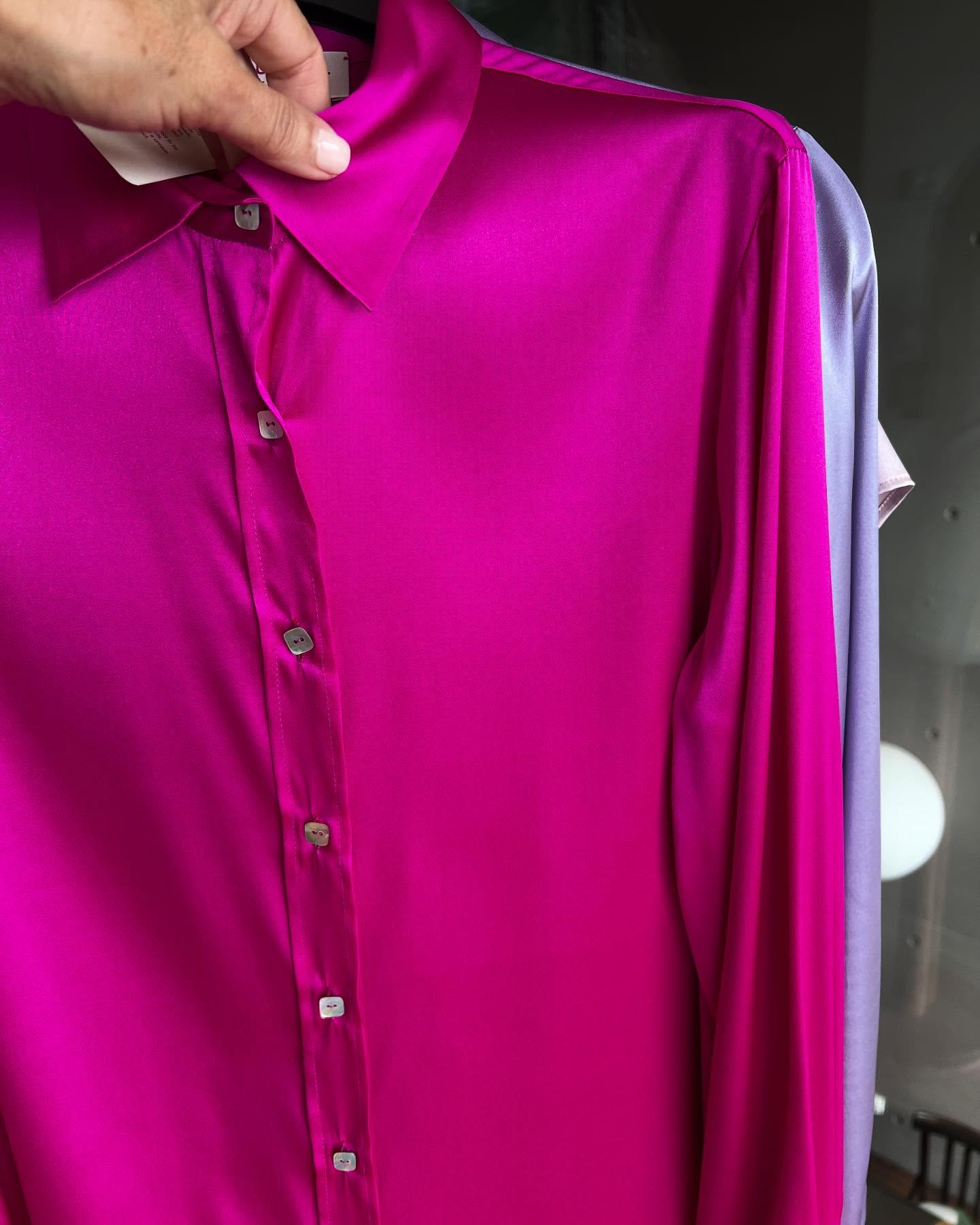 NON LA SOLITA CAMICIA IN SETA…COLORI, DETTAGLI, PERSONALITÀ!
Info colori e taglie in DM
#camicie #colori #autunno #personalizza #sartoriale #taylored #seta #comolake #silk