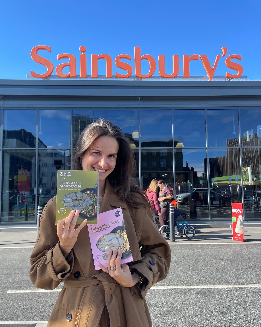 SAINSBURY’S x SUNNY & LUNA
Huge news over here at Sunny & Luna HQ! We are on shelf in all major @sainsburys supermarkets!
We have been sitting on this news for a while and we could not be more excited to share this massive milestone 🧡
It’s always been our mission to make easy, delicious, healthy pasta available to as many people as possible, and now we can reach more of you lovely pasta people more easily in your favourite supermarket - yey!
So head to your nearest big Sainsbury’s (go to link in bio for the map) and find our cauliflower gnocchi and spinach gnocchi on shelf nationwide. Do it now!!
P.s. this is only 1 of 3 huge pieces of news so keep your eyes peeled for more in the next few weeks… 👀