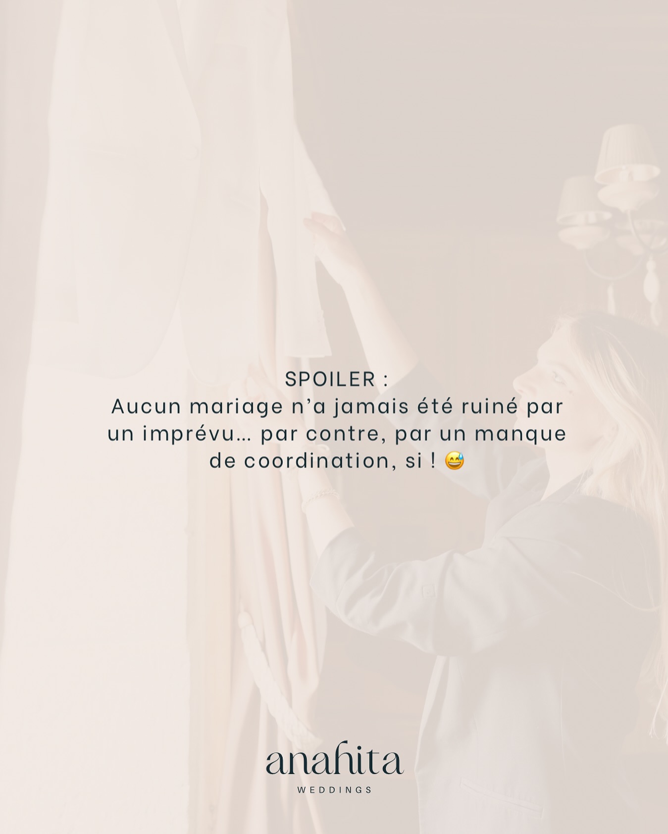 Parce qu’on le sait tous : les imprévus font partie du jeu… mais sans une vraie coordination, un mariage peut vite tourner à la cata 😅
Vous aussi vous avez déjà assisté à un mariage où l'orga était bancale ? Le petit oubli qui fait boule de neige, le timing qui part en cacahuète…
Pas besoin de donner de noms haha, mais vous pouvez taguer la personne avec qui vous avez vécu ça 🙈
Balancez vos anecdotes, je suis trop curieuse ! 👇
__________
Moi c’est Anaïs, fondatrice d’Anahita Weddings - Wedding planner & coordinatrice de mariage en Auvergne-Rhône-Alpes (et ailleurs !)
Pour les couples qui veulent conjuguer amour, style et sérénité 🤍
